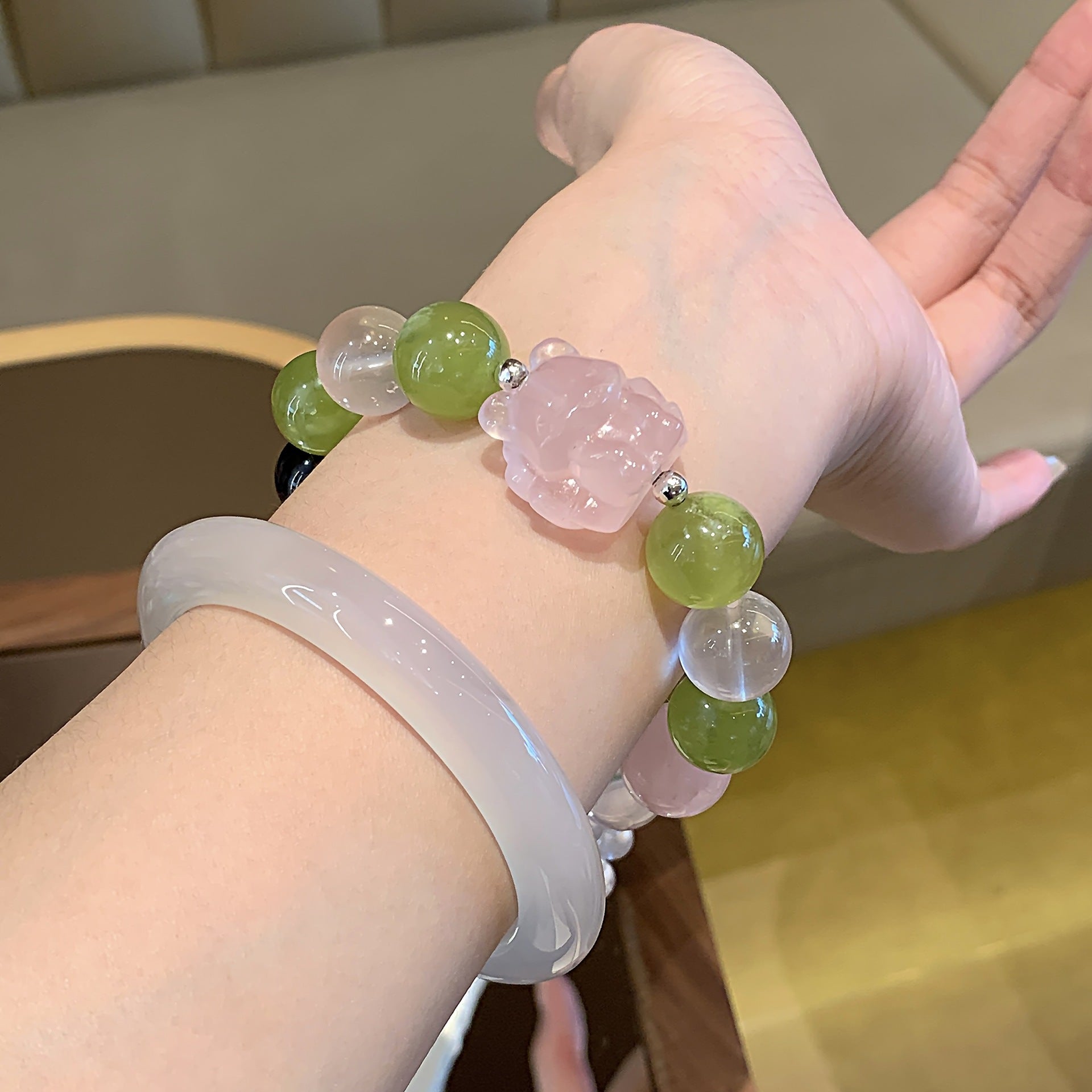 Natural Xiuyan Jade Jewelry Crystal Bracelet Fortune-Attracting Wealth Peach Blossom Lucky Bead Bracelet Gift for Women Rose Quartz Bracelet