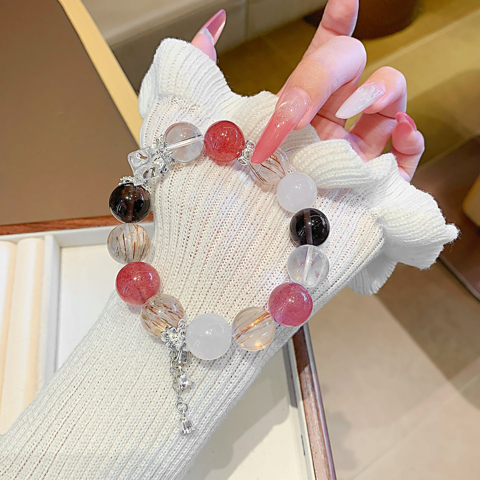 Natural Multi-Gemstone Crystal Fashion Versatile Women's Bracelet Hot-selling Exquisite Bracelet Original Design Strawberry Crystal Bracelet