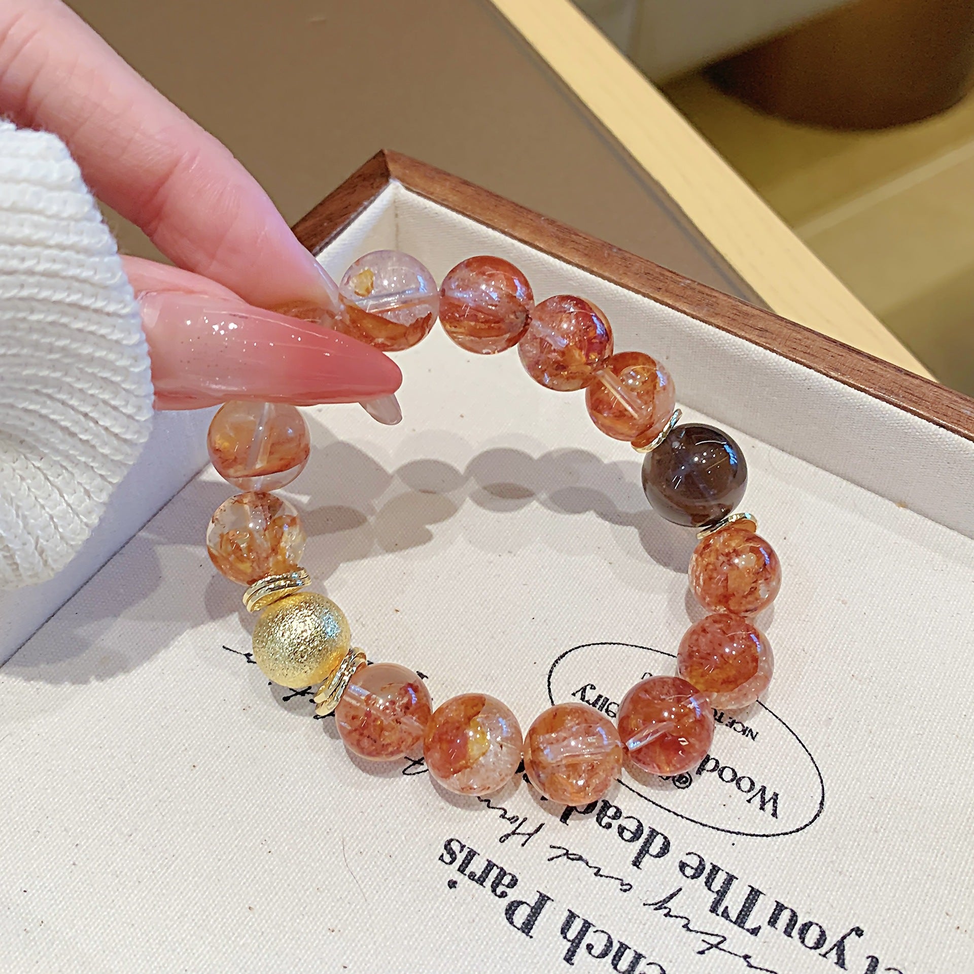 Natural Red Gum Flower Crystal Bracelet Women's Single Circle Fashion Original Design Bracelet Unique Design Crystal Bracelet