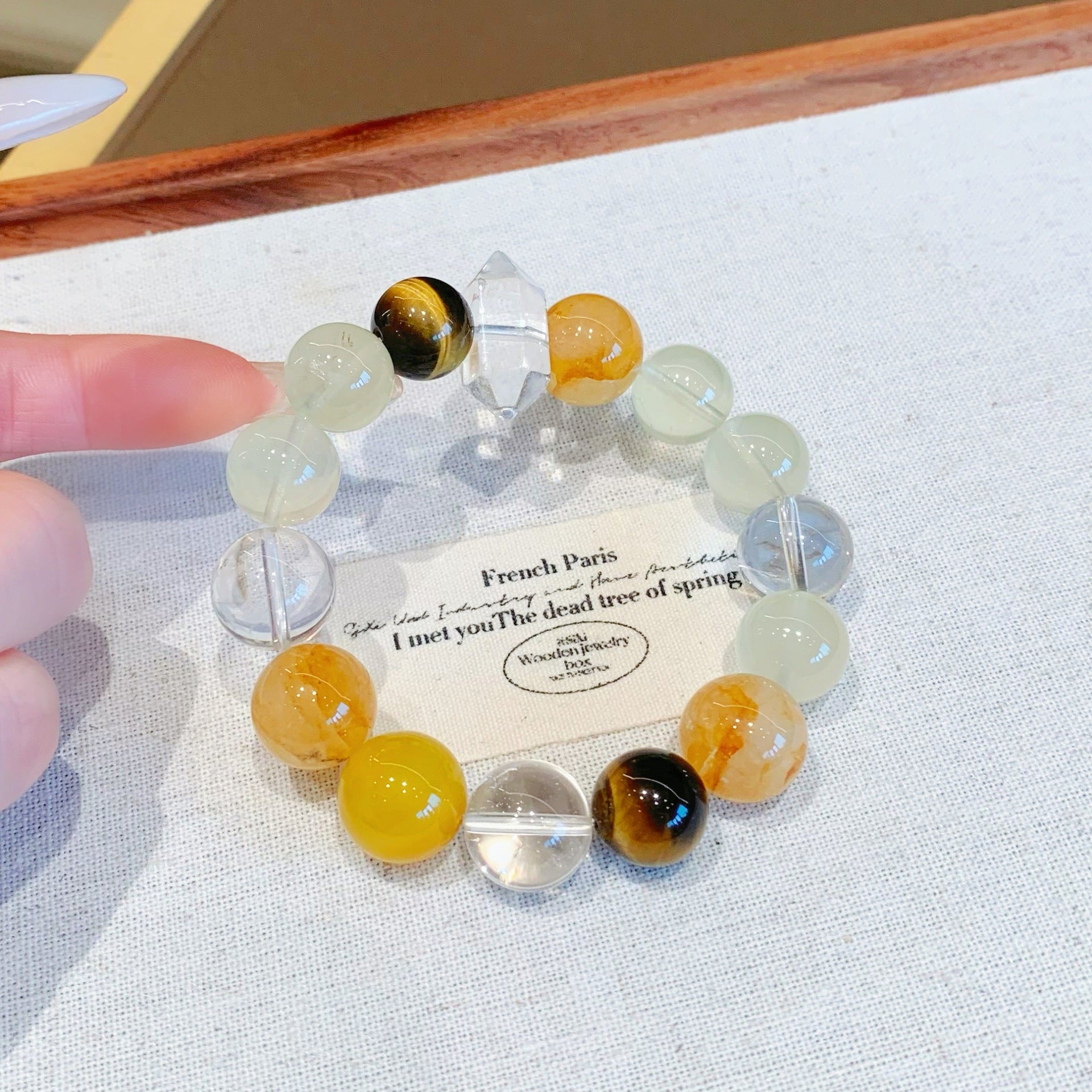 Natural Yellow Gum Flower Matching Lemon Crystal Crystal Bracelet Original Design Natural Crystal Bracelet Yellow Gum Flower Bracelet