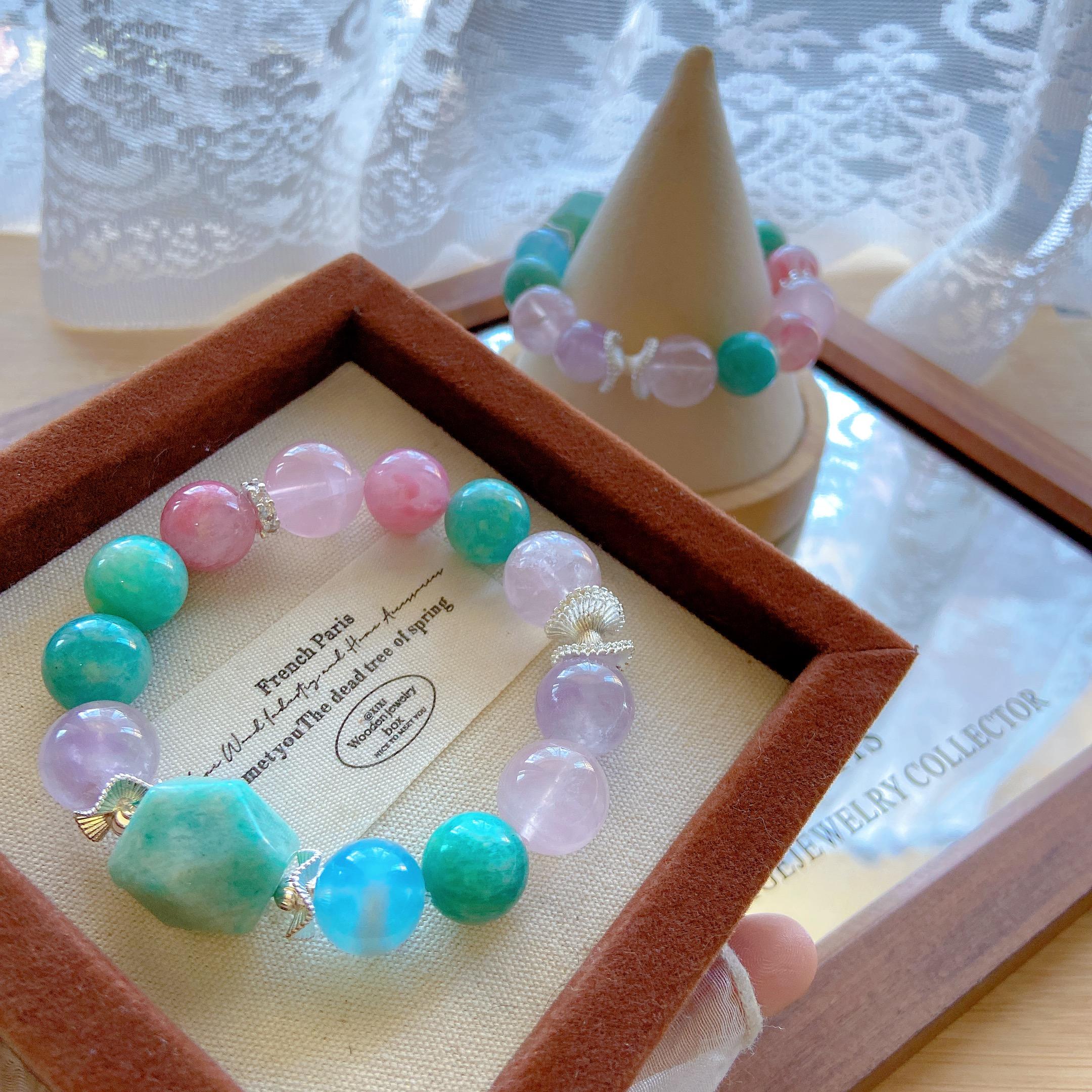 Flower Island Star River-Mint Green Garden