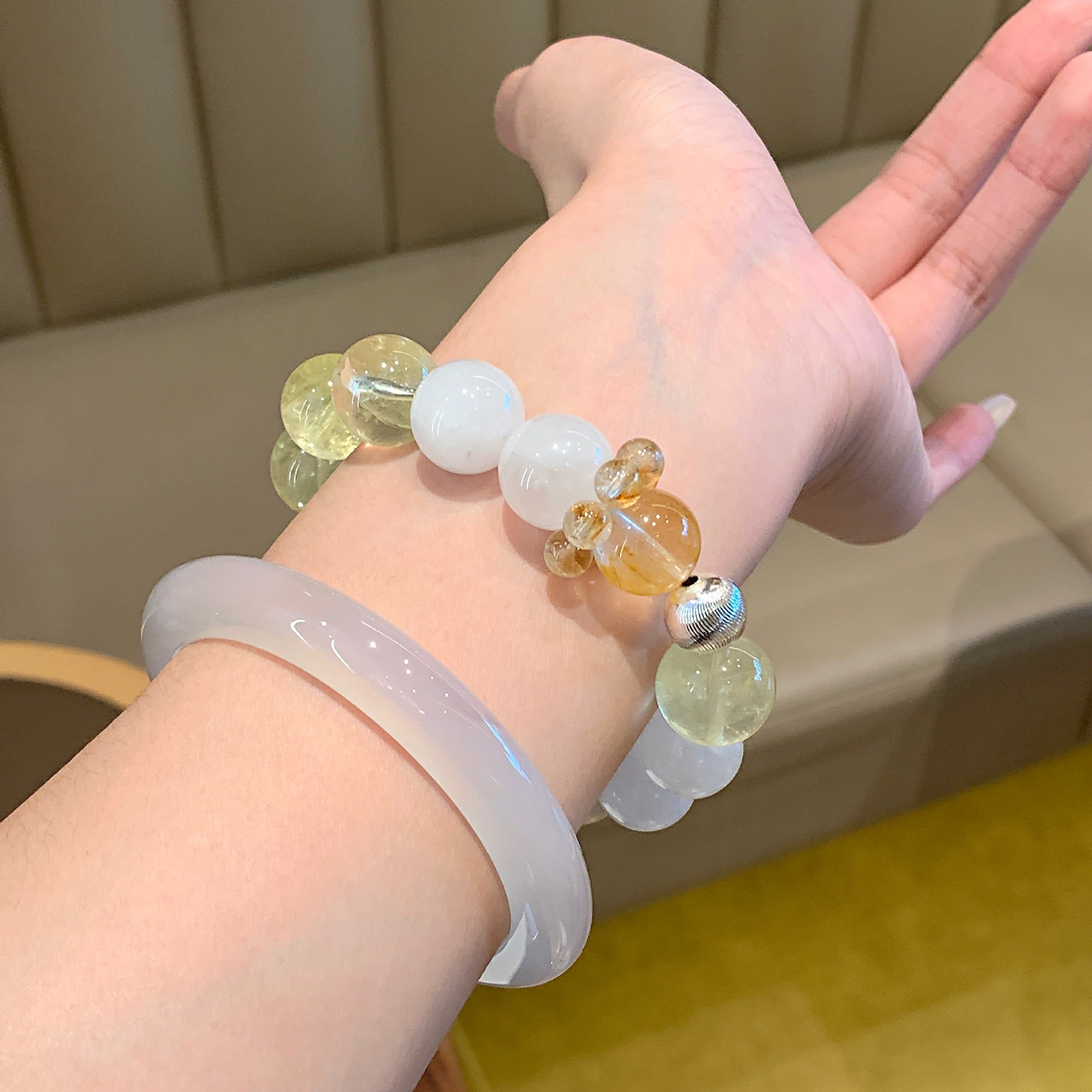 Original Multi-Treasure Natural Lemon Quartz Hand Jewelry String High-end Cool White Moonlight Bracelet Lemon Crystal Bracelet