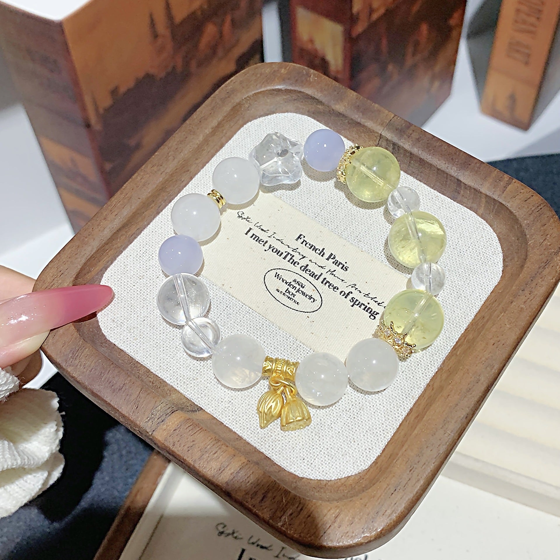 Wholesale Natural Multi-Gemstone Crystal Bracelet Fresh and Fashionable Light Luxury Bracelet Original best-selling crystal bracelet accessory