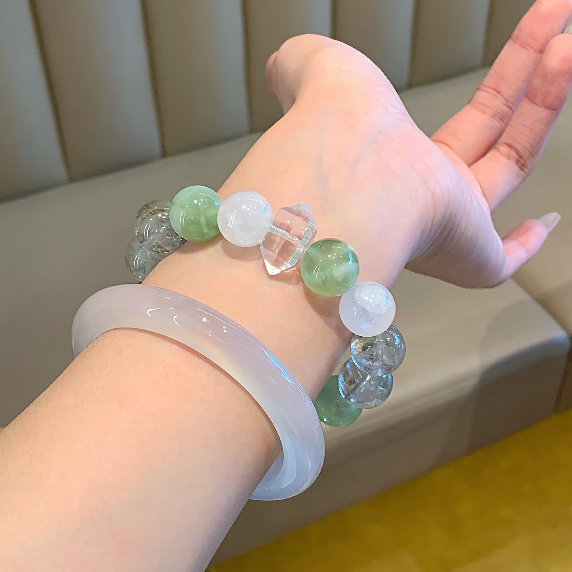 Natural Crystal Green Grape Milk Cap Xiuyan Jade Bracelet Fashion Original Design White Ghost Bracelet Crystal Bracelet