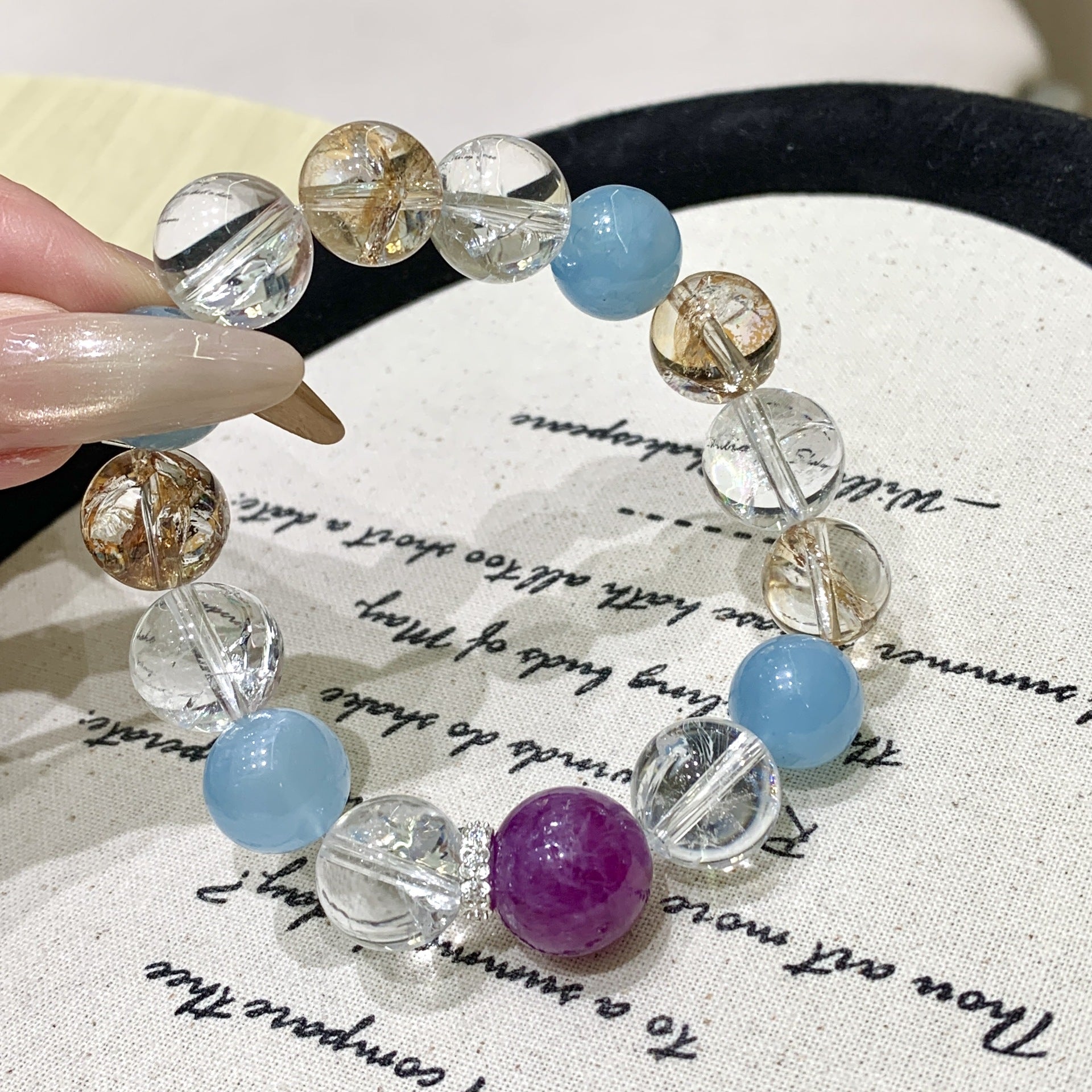 Qiaoen Colorful Candy Natural White Crystal Aquamarine Gold Foil Glue Flower Amethyst Multi-Gemstone Bracelet for Women Fashionable