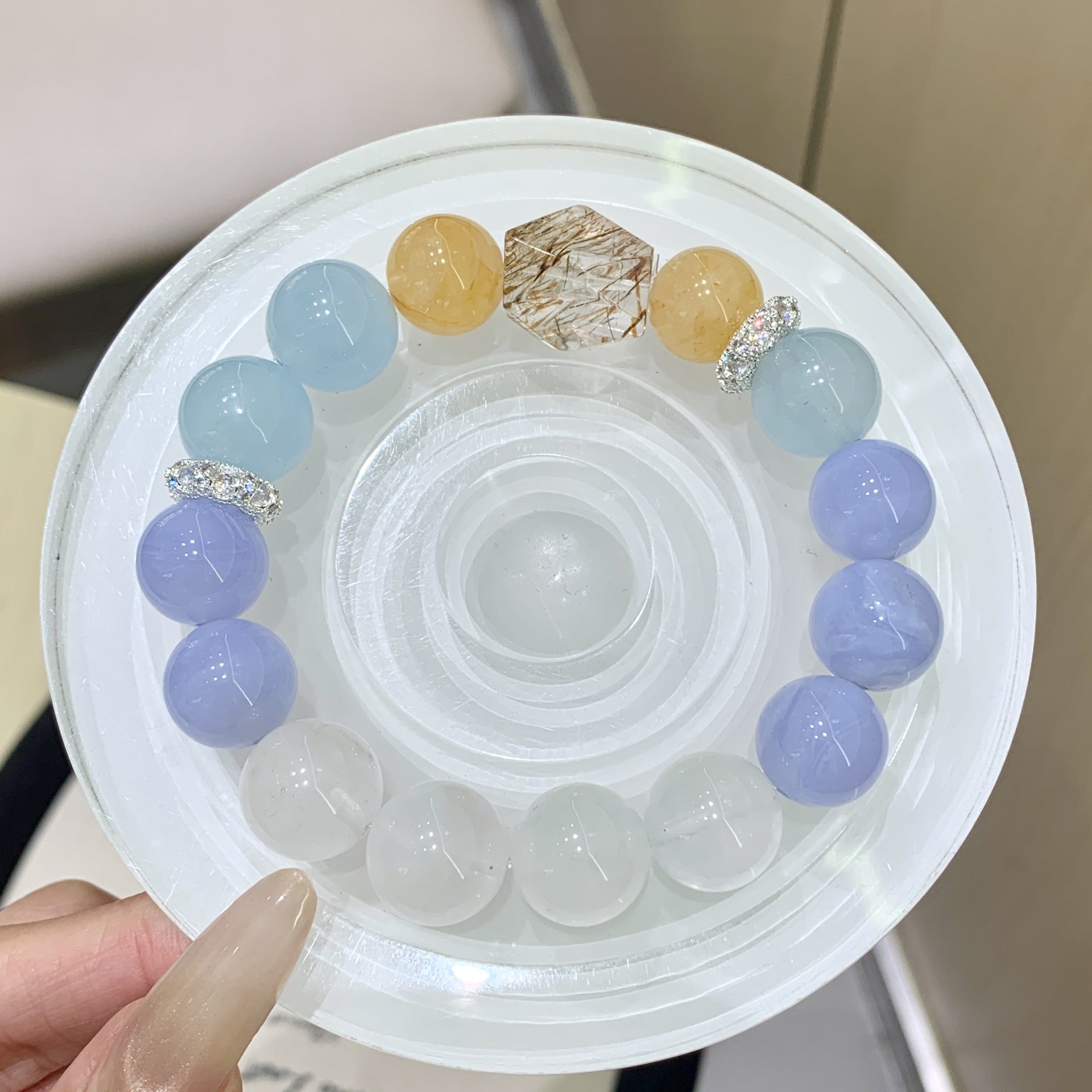 Duobao Natural Crystal Bracelet Female High-End Sweet Gentle Yellow Gum Flower Whitening and Clear Blue Vein Agate Bracelet