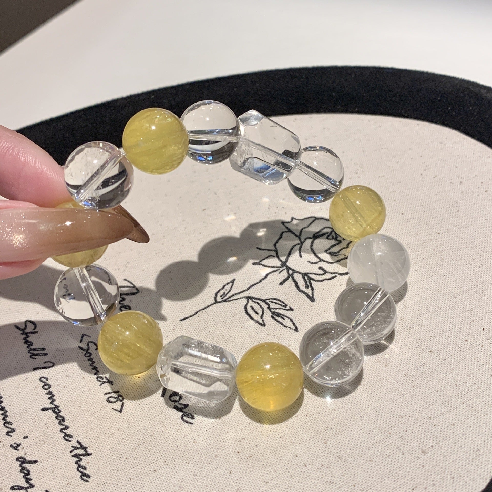 Natural White Crystal Yellow Crystal White Crystal Bracelet for Women Fashionable Unique Exquisite Niche Simple Versatile High-end Bracelet