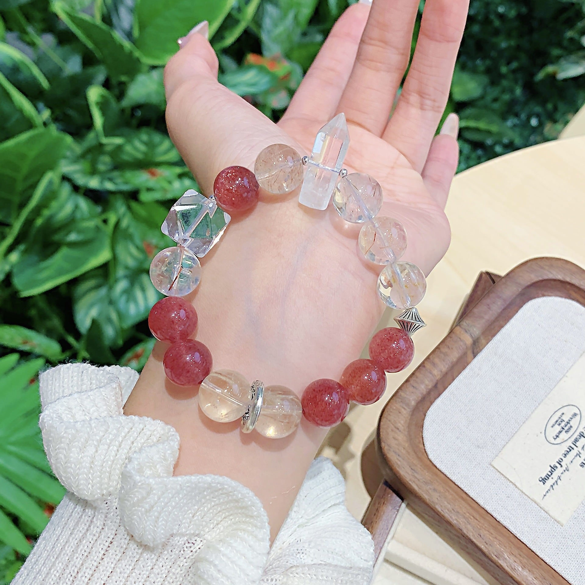 Natural Strawberry Crystal Bracelet Original Design Crystal Bracelet Jewelry Factory Wholesale Ketang Crystal Jewelry Factory