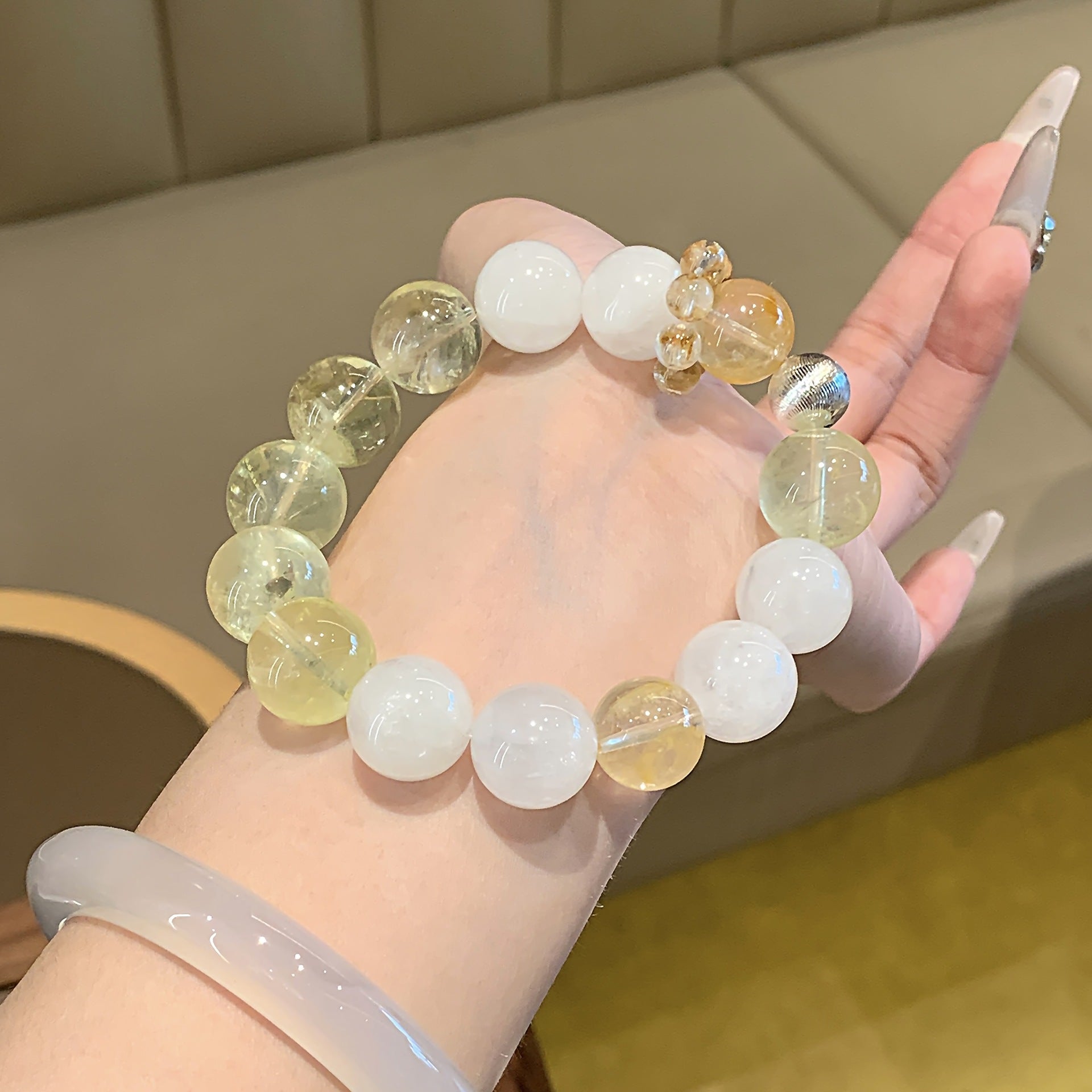 Original Multi-Treasure Natural Lemon Quartz Hand Jewelry String High-end Cool White Moonlight Bracelet Lemon Crystal Bracelet