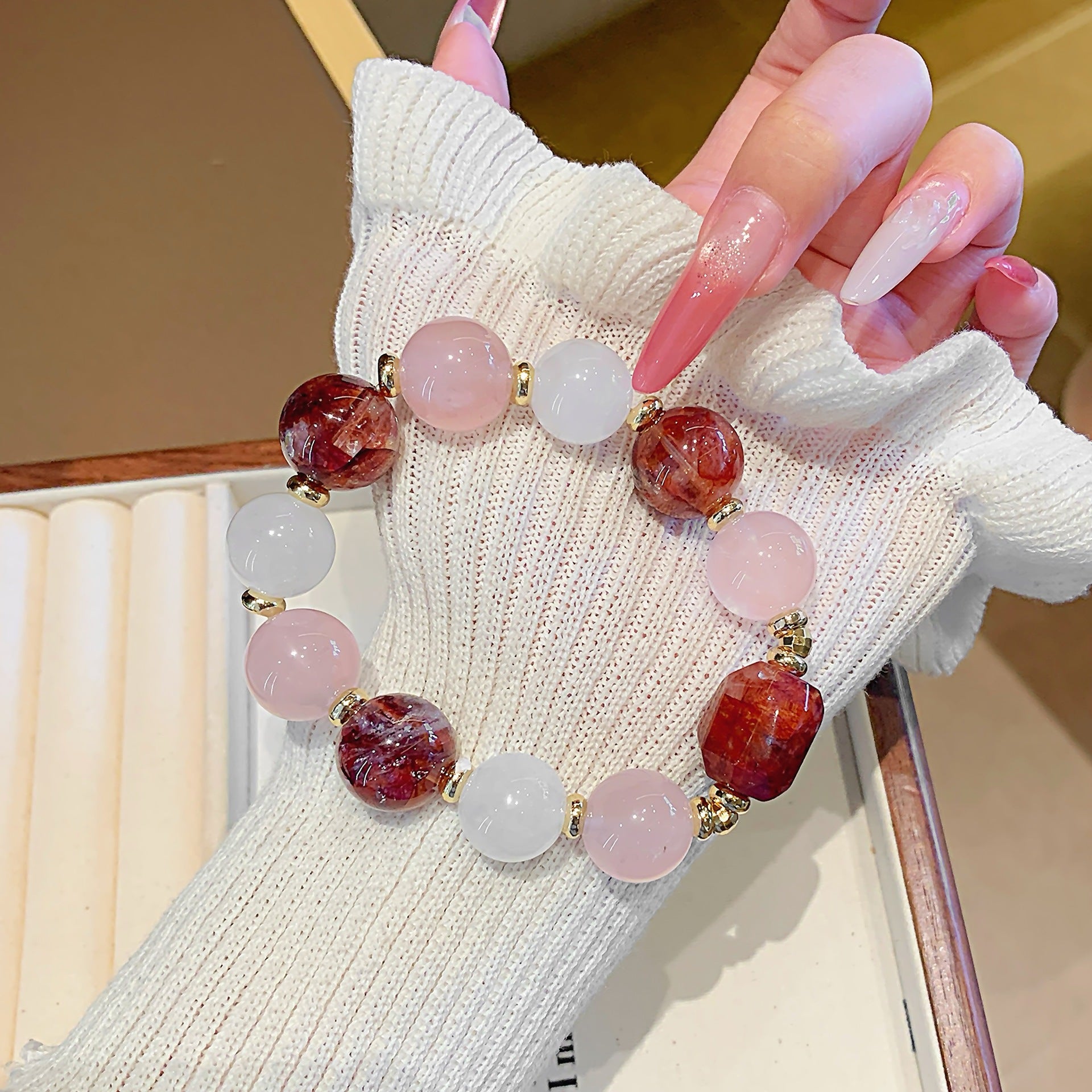 Red Gum Flower Crystal Bracelet diy Natural Crystal Popular Bracelet Accessories Fortune-Attracting Design High-End Crystal Beads