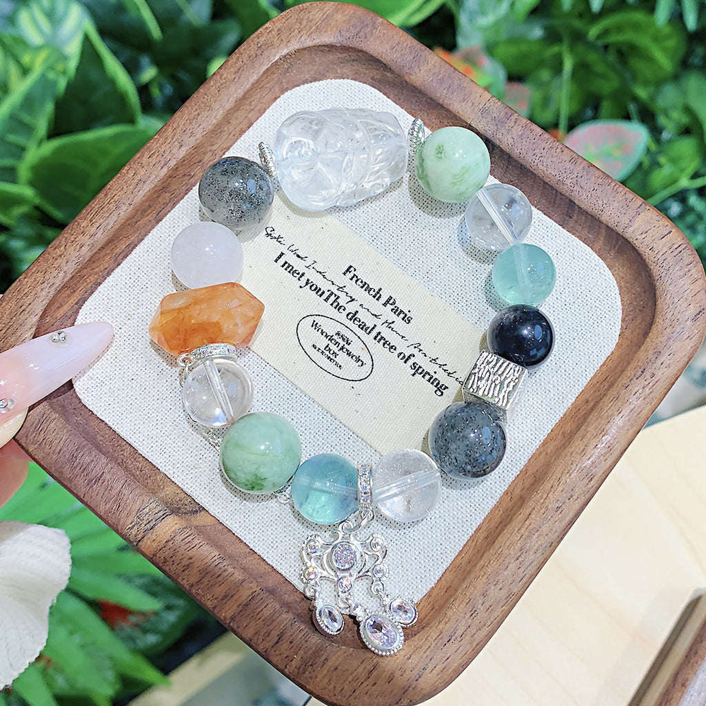 Natural Xiuyan Jade Green Grape Milk Cover White Crystal Bracelet Light Luxury High-End Niche Original Handmade Jewelry Jewelry Wholesale Factory