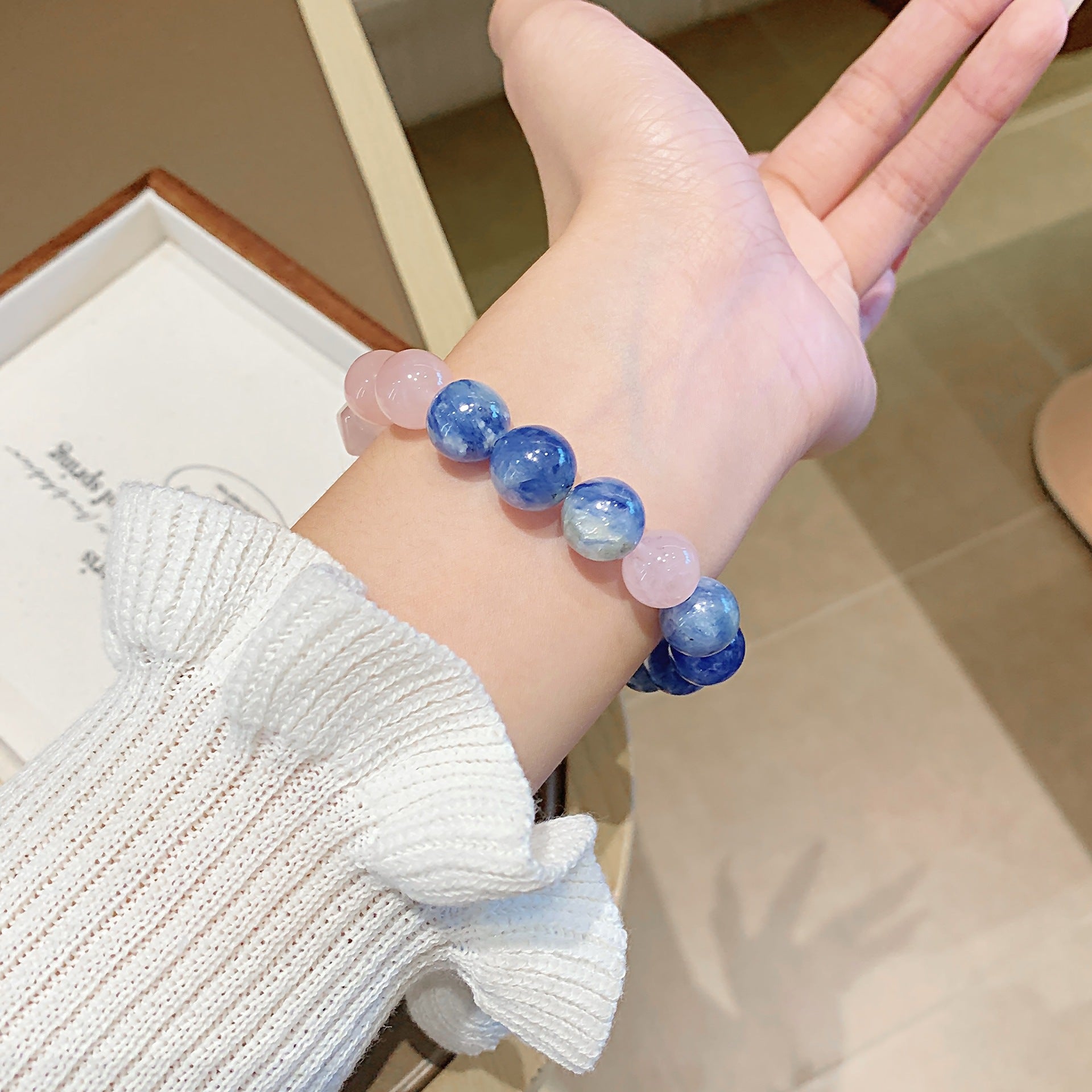 Blue crystal Natural Crystal Bracelet diy Natural Crystal Popular Bracelet Ornament Original Crystal Bracelet with a Sense of Sophistication