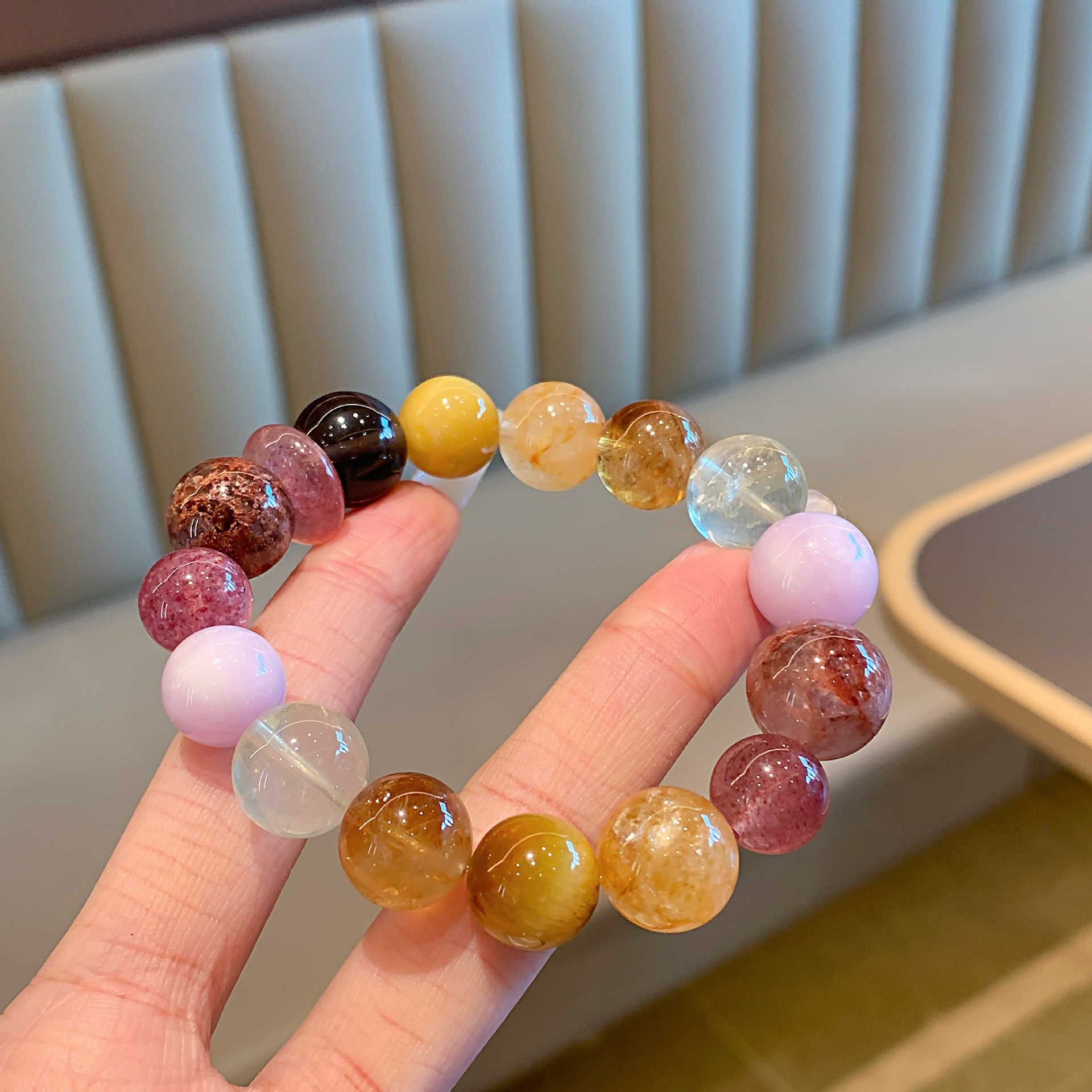 Qianjing Natural Multi-Gem Strawberry Crystal Five Elements Bracelet for Women Large Beads Unique Niche Crystal Beads Wholesale Design