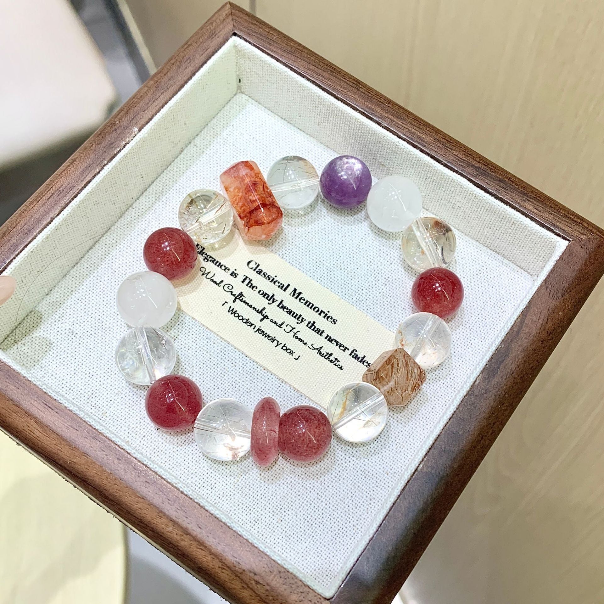 Sweet and Fresh Beaded Bracelet diy Handmade Beaded Niche Crystal Bracelet Strawberry Crystal Natural Crystal Bracelet