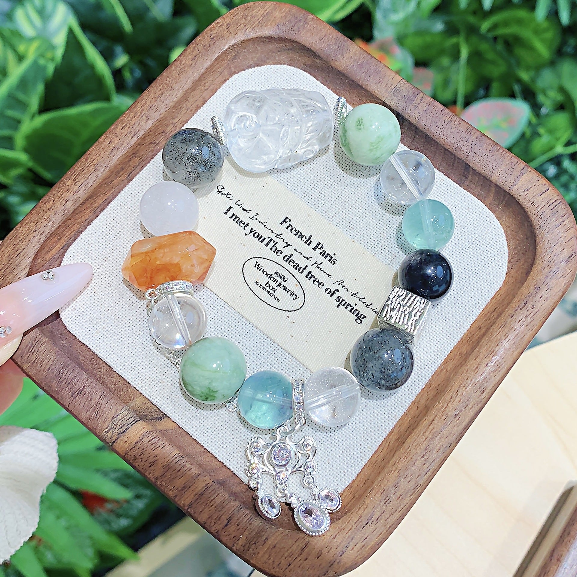 Natural Xiuyan Jade Green Grape Milk Cover White Crystal Bracelet Light Luxury High-End Niche Original Handmade Jewelry Jewelry Wholesale Factory