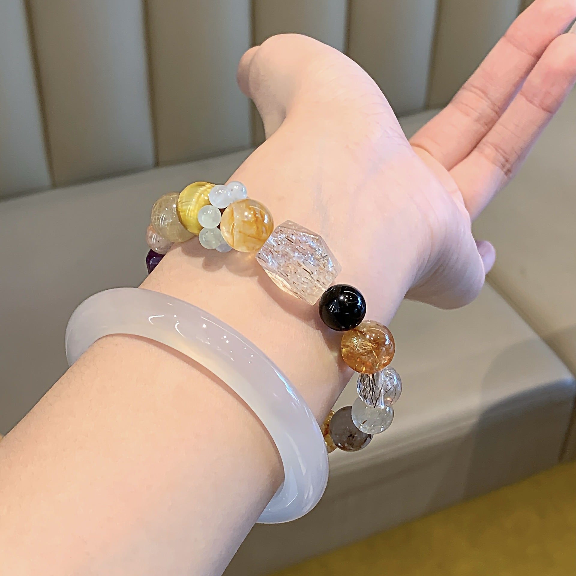 Natural Multi-Gemstone Crystal Bracelet Yi Nengjing Style Hair Crystal Super Seven Bracelet Design Black Gold Super Seven Bracelet