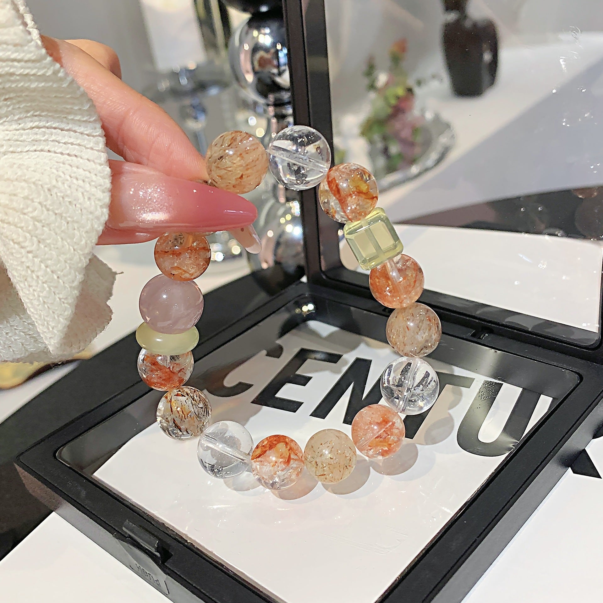 Natural Colorful Red Gum Flower Crystal Bracelet Fresh Multi-colored Ghost Bracelet Style Light Luxury Niche Hand Jewelry Bracelet