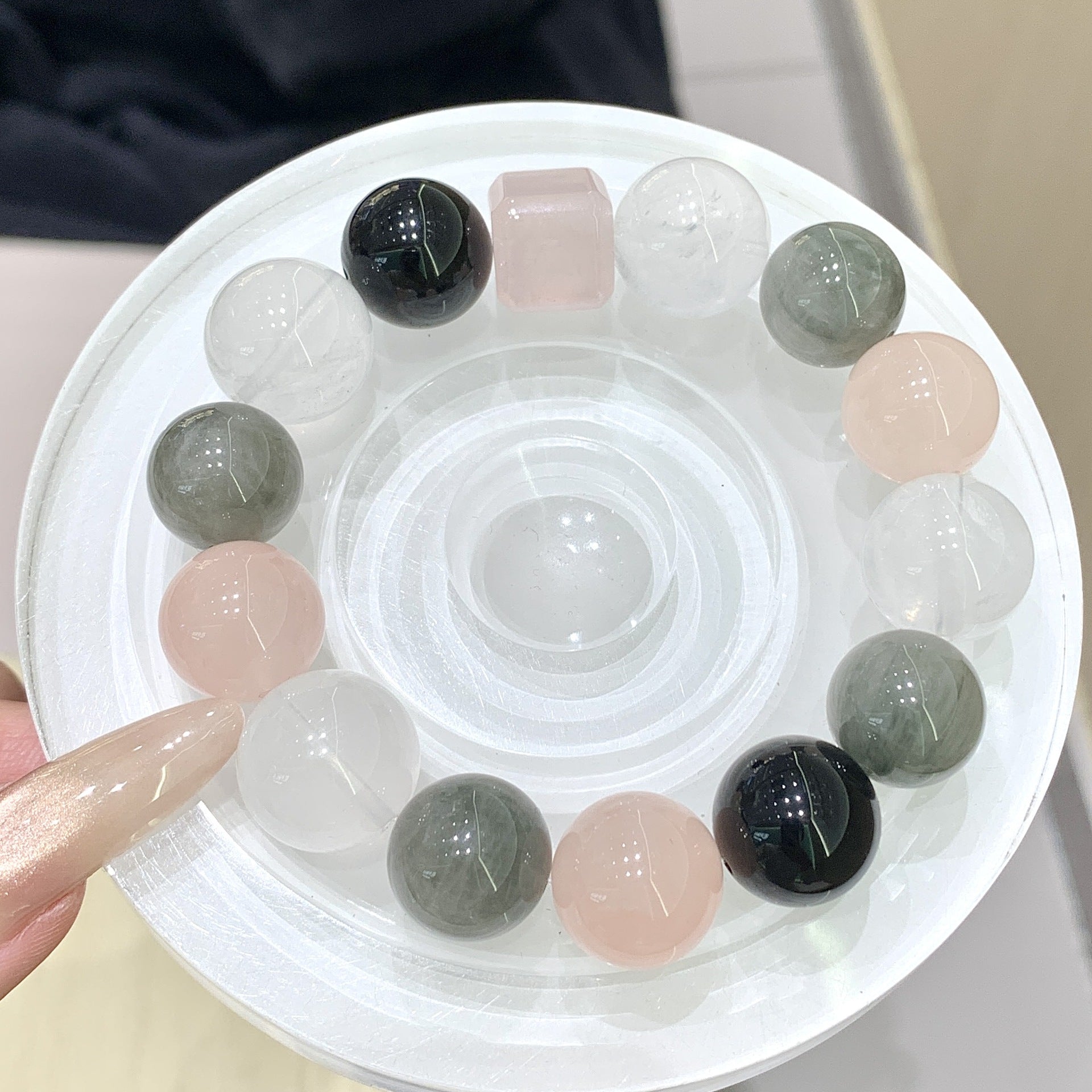 Gentle Pink Series DaZuobao Natural Pink Crystal Bracelet Large White Phantom Crystal Women's Jewelry String