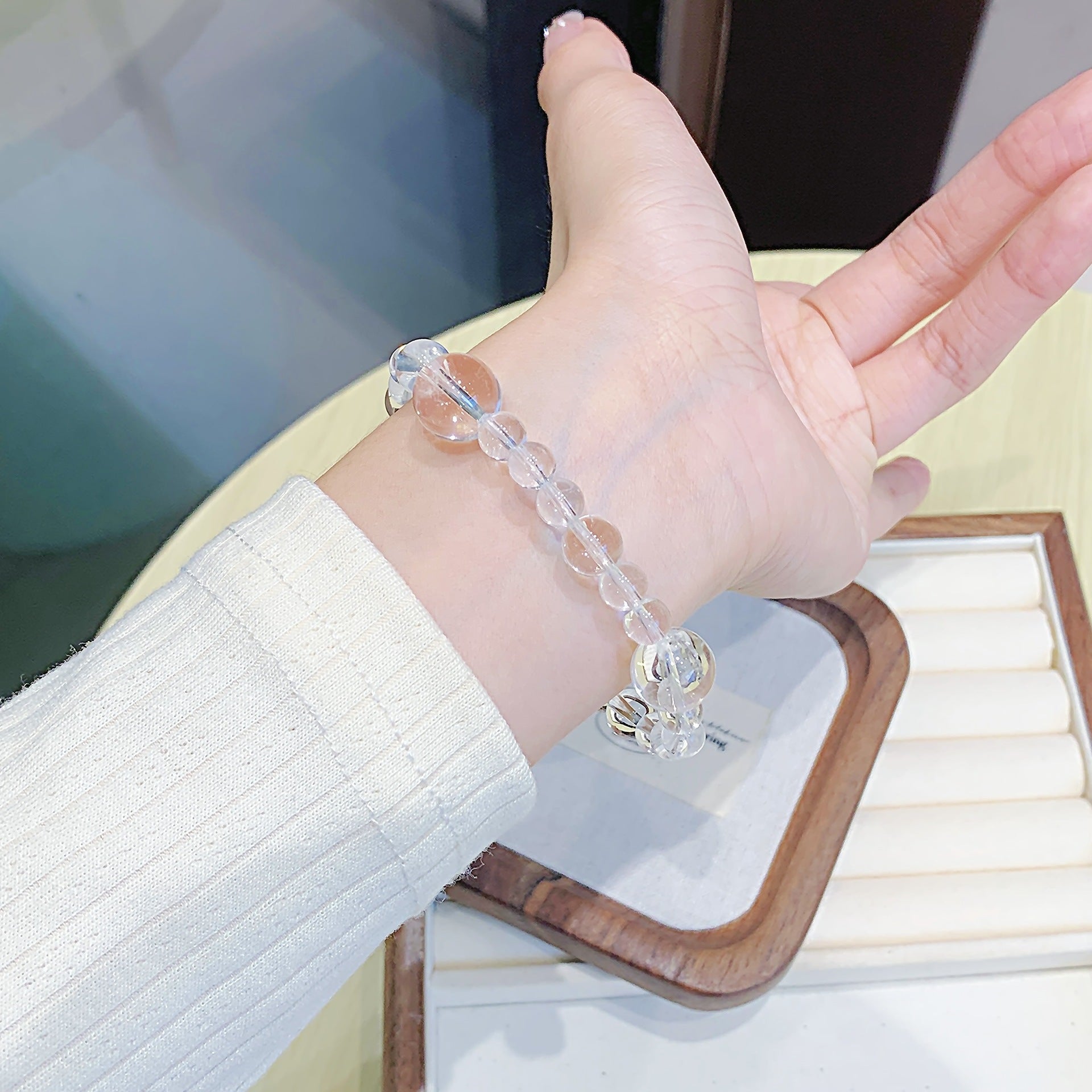 Internet Celebrity Style Summer Natural Crystal Bracelet White Crystal diy Beaded Women's Light Luxury Style High-end Women's Bracelet