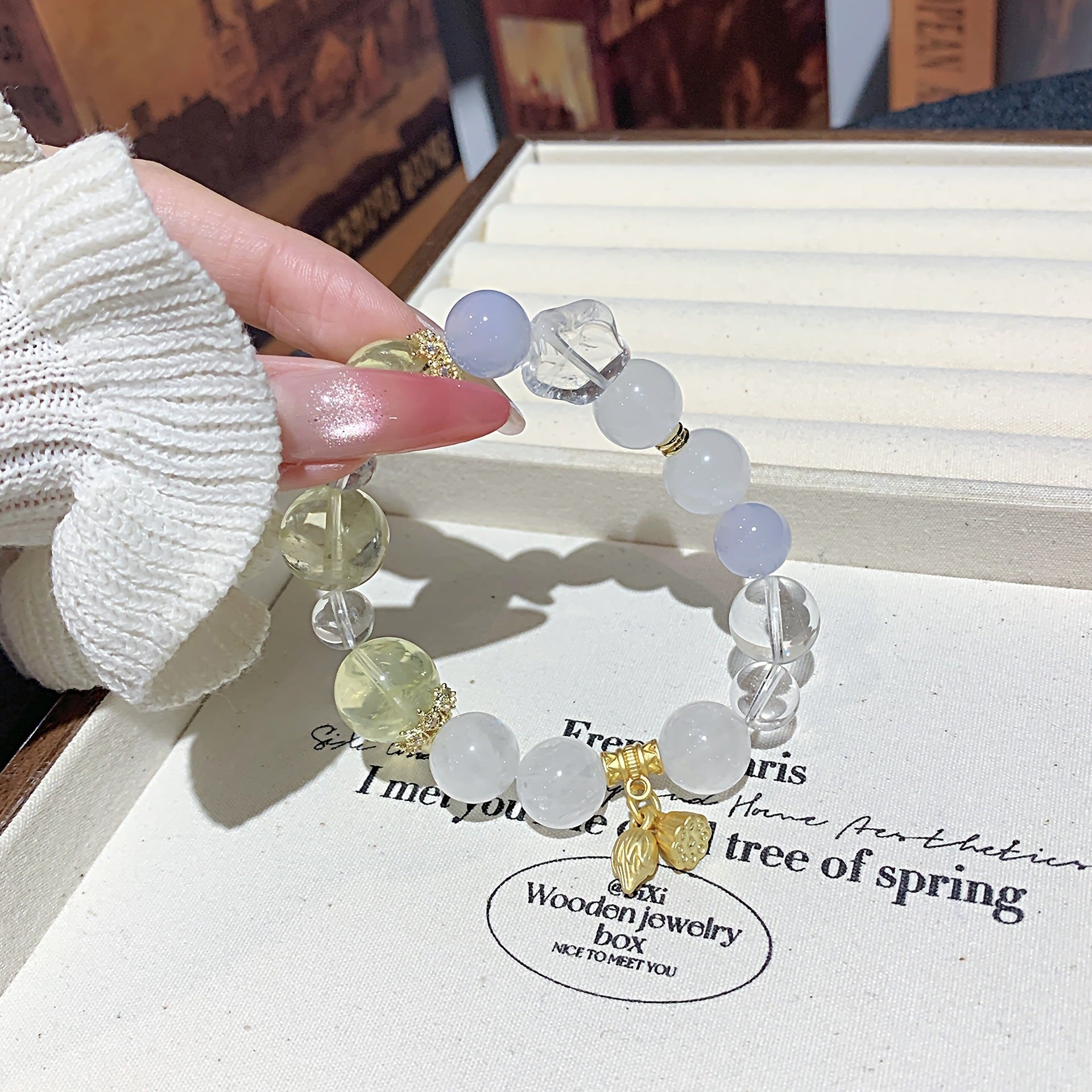 Wholesale Natural Multi-Gemstone Crystal Bracelet Fresh and Fashionable Light Luxury Bracelet Original best-selling crystal bracelet accessory