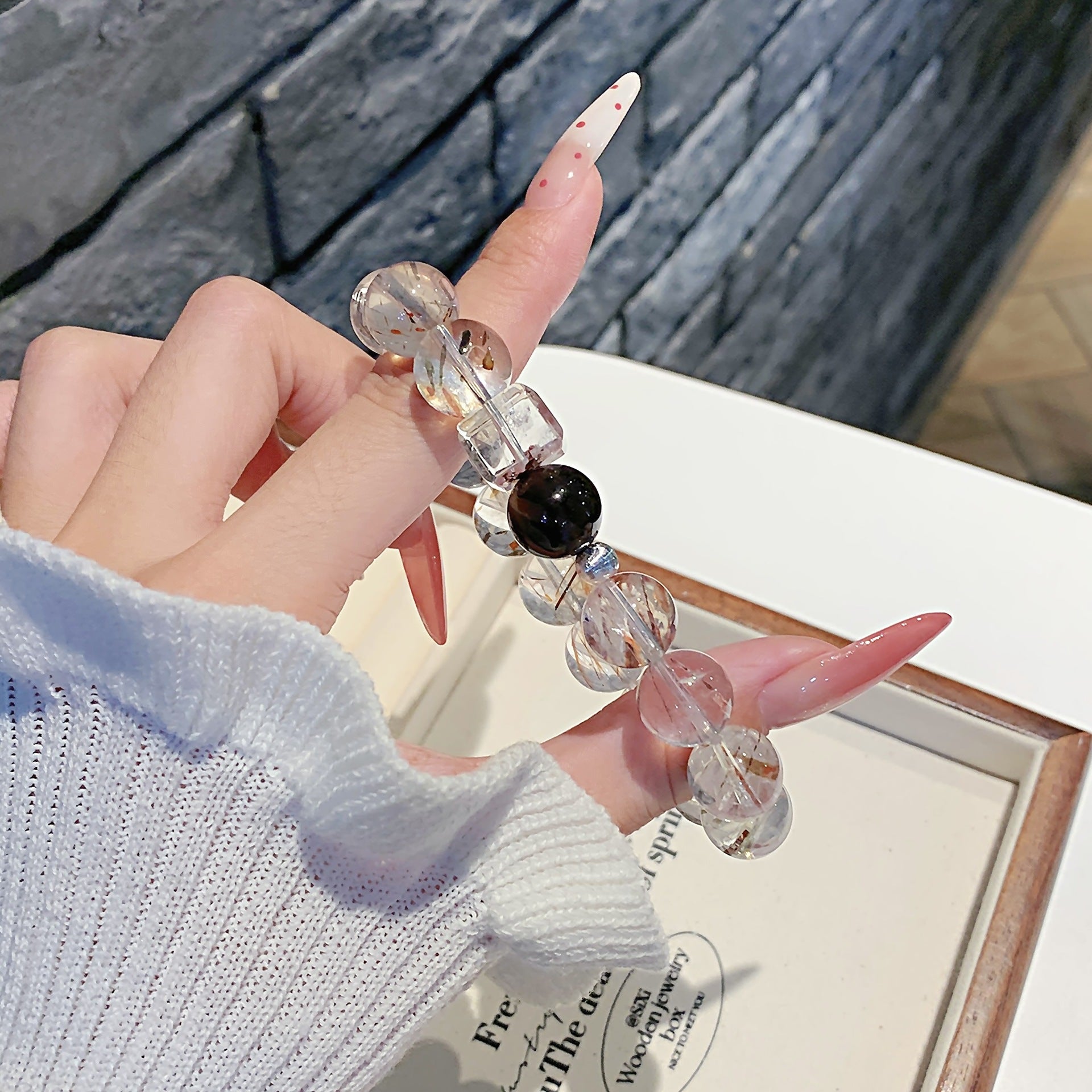 Natural Black Gold Super Seven Sugar Crystal Bracelet Fortune-Enhancing Hair Crystal Bracelet for Women with a Sense of Sophistication Versatile Crystal Beads