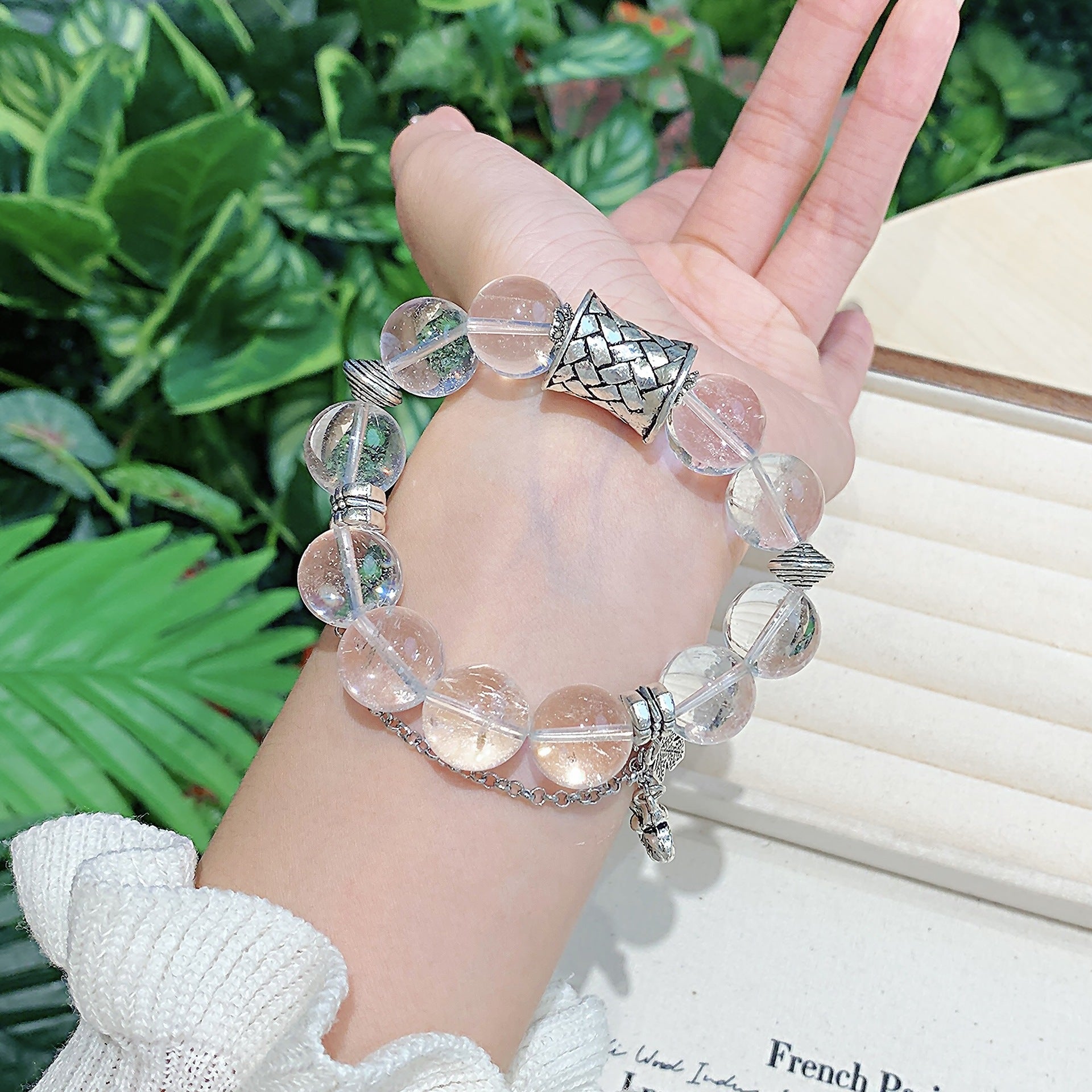 White Crystal Hot-Selling Bracelet Natural Jewelry Crystal Bracelet Cross-Border Exclusive Supply Light Luxury Style High-end Feel Bracelet