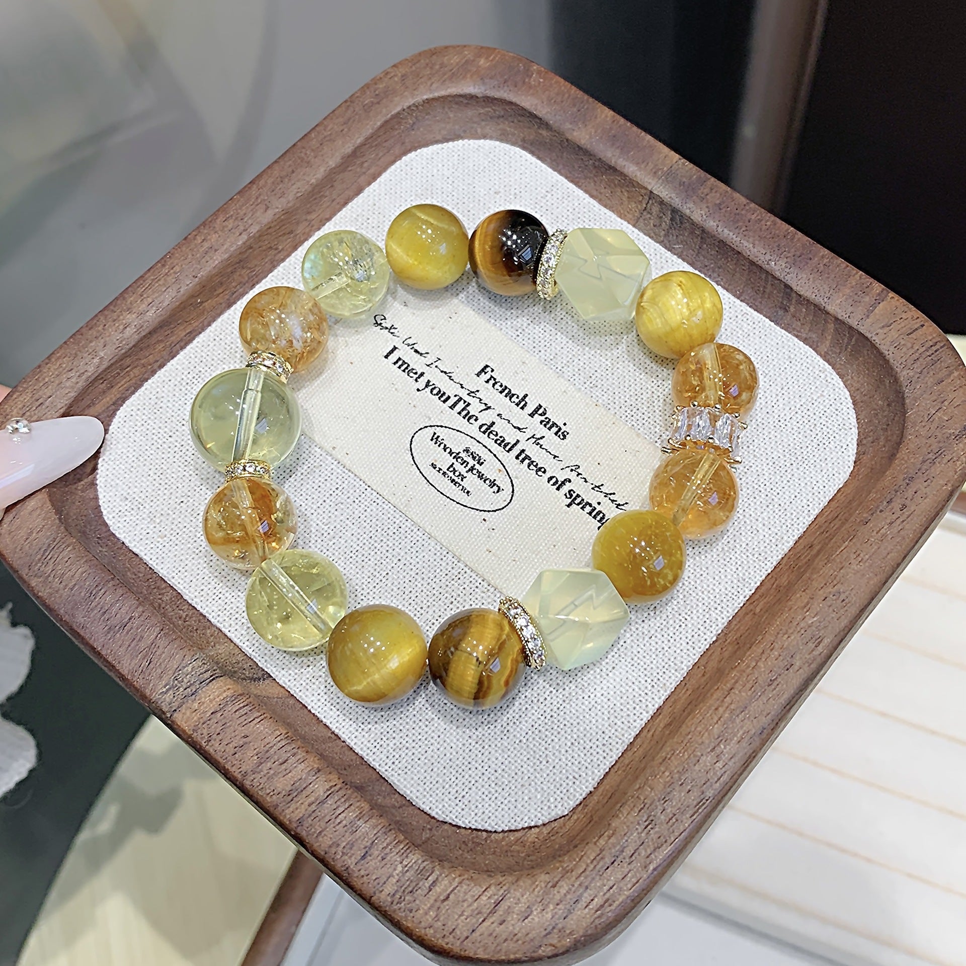 Fashionable and Unique Natural Yellow Tower Crystal Multi-Gemstone Bracelet Light Luxury Yellow Crystal Tea Crystal Bracelet Yellow Tiger Eye Bracelet