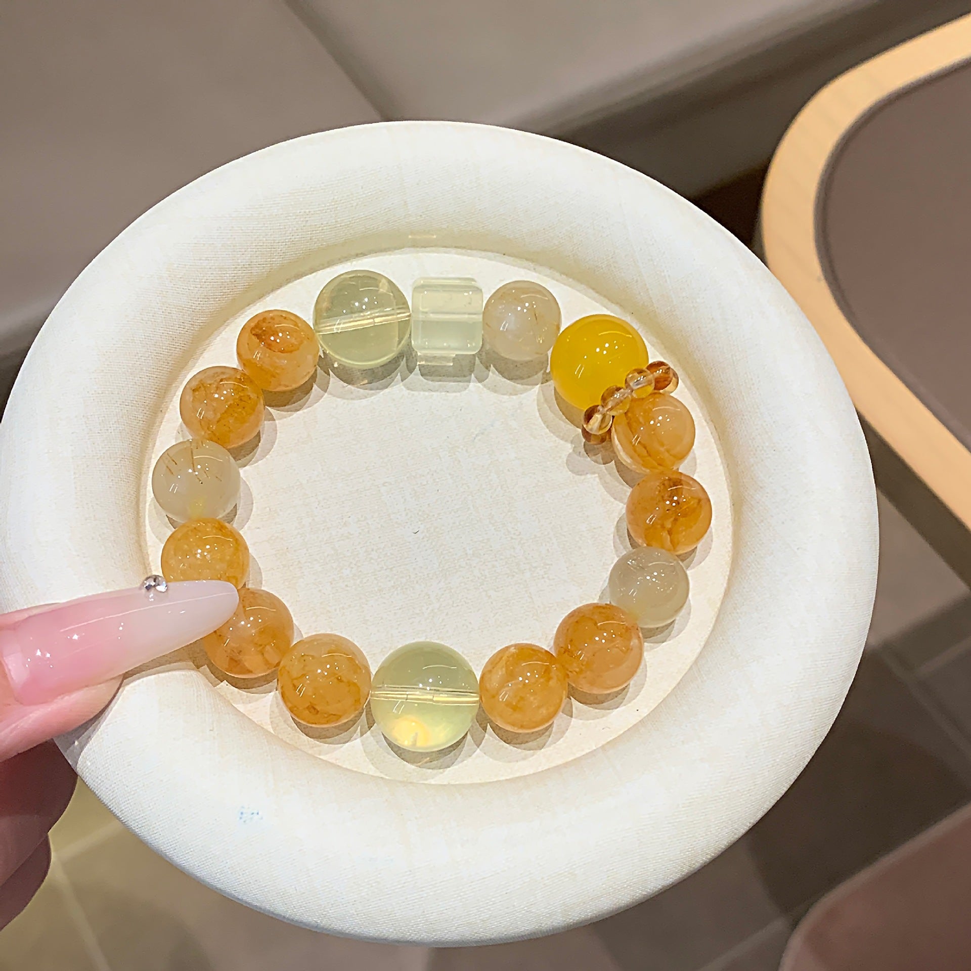 New Fashion Simple Niche Design Yellow Crystal Bracelet Light Luxury Sugar Cube White Crystal Accessories Yellow Gum Flower Bracelet