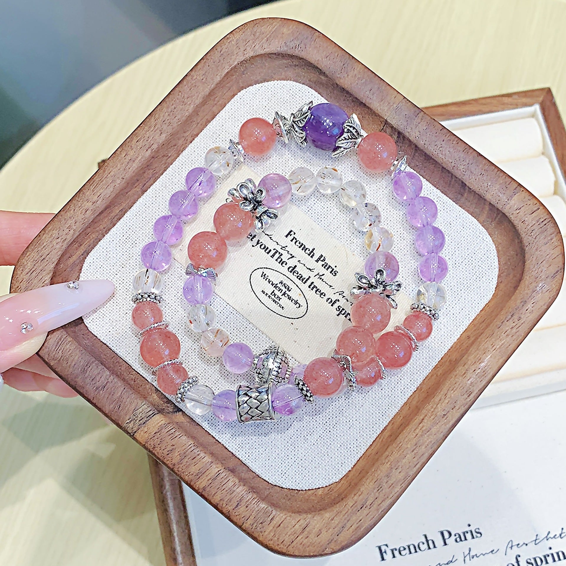 Manufacturer wholesale natural strawberry crystal jewelry DIY Jewelry Accessories Single Circle Bracelet Original Design