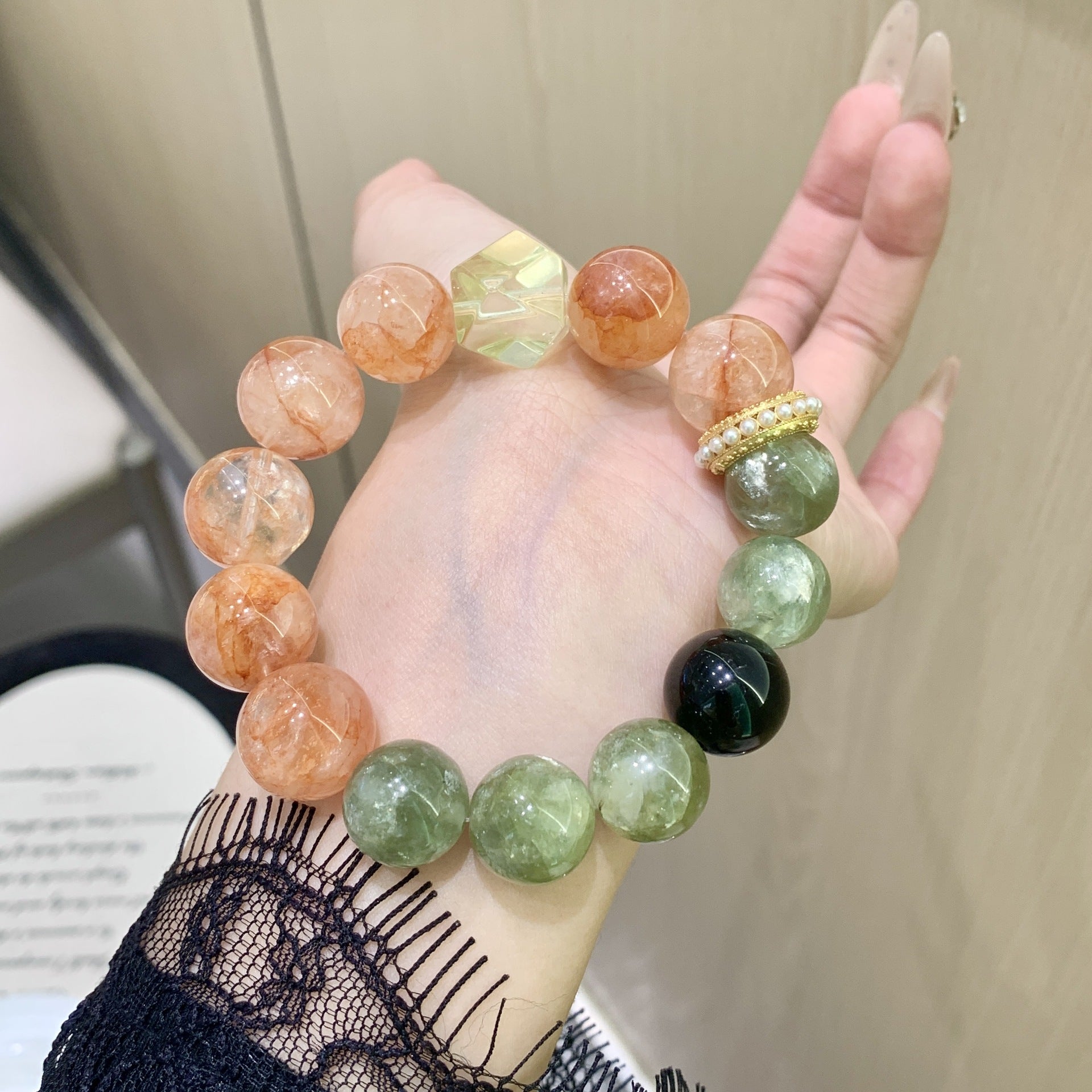 Natural Crystal Multi-Gem Bracelet Fortune-Attracting Beads with Unique Design Sense Light Luxury Hand Jewelry Gift Red Gum Flower Bracelet