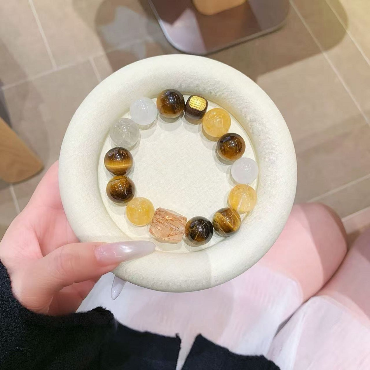 Natural Multi-Gem Bracelet White Phantom Horse Hoof Conch Yellow Tiger Eye Stone Yellow Agate Yellow Tiger Eye Stone Large Lacquer Bead Cream Style