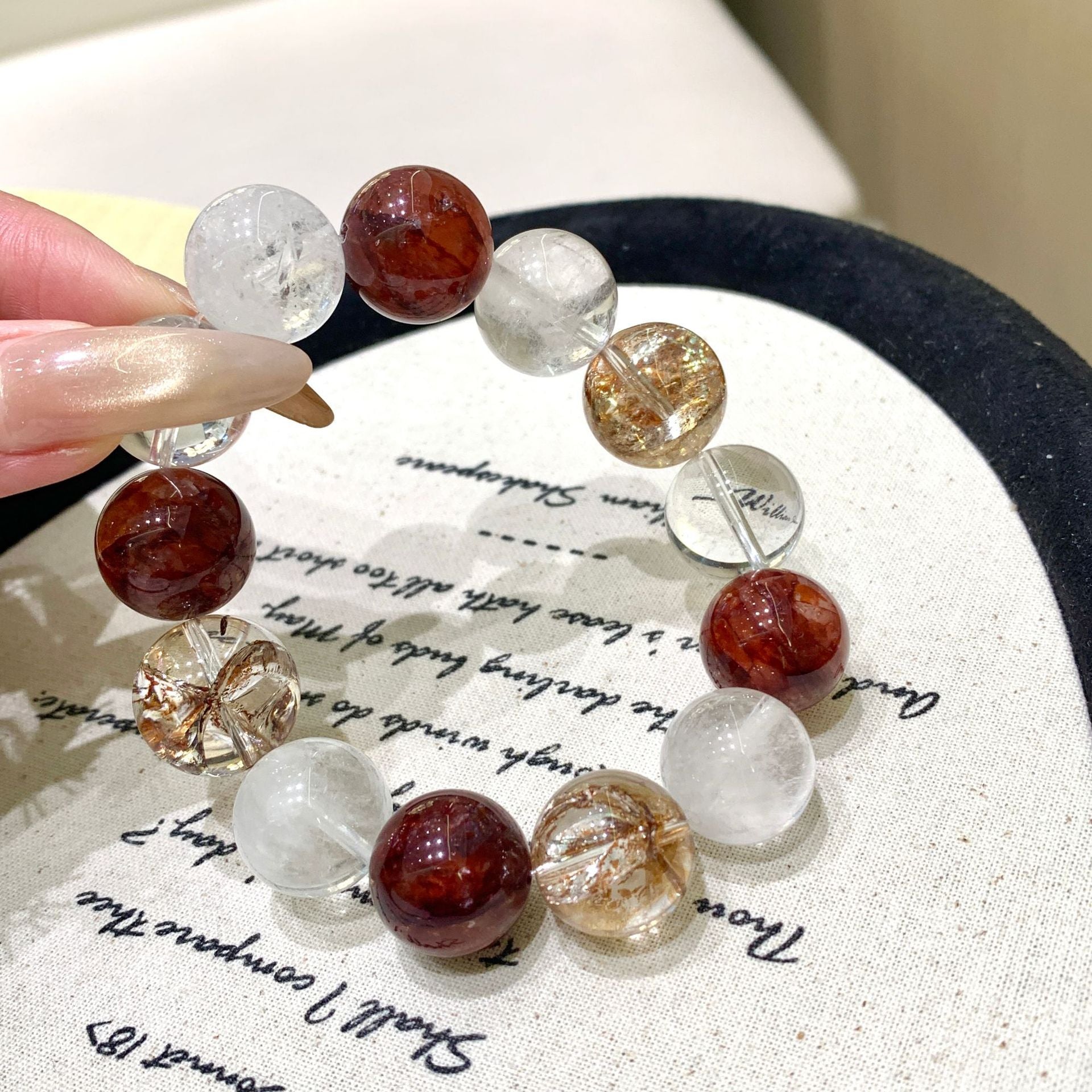 Natural Crystal Bracelet Red Gum Flower Matching White Ghost Bracelet Popular Jewelry Bracelet Red Gum Flower Crystal Bracelet