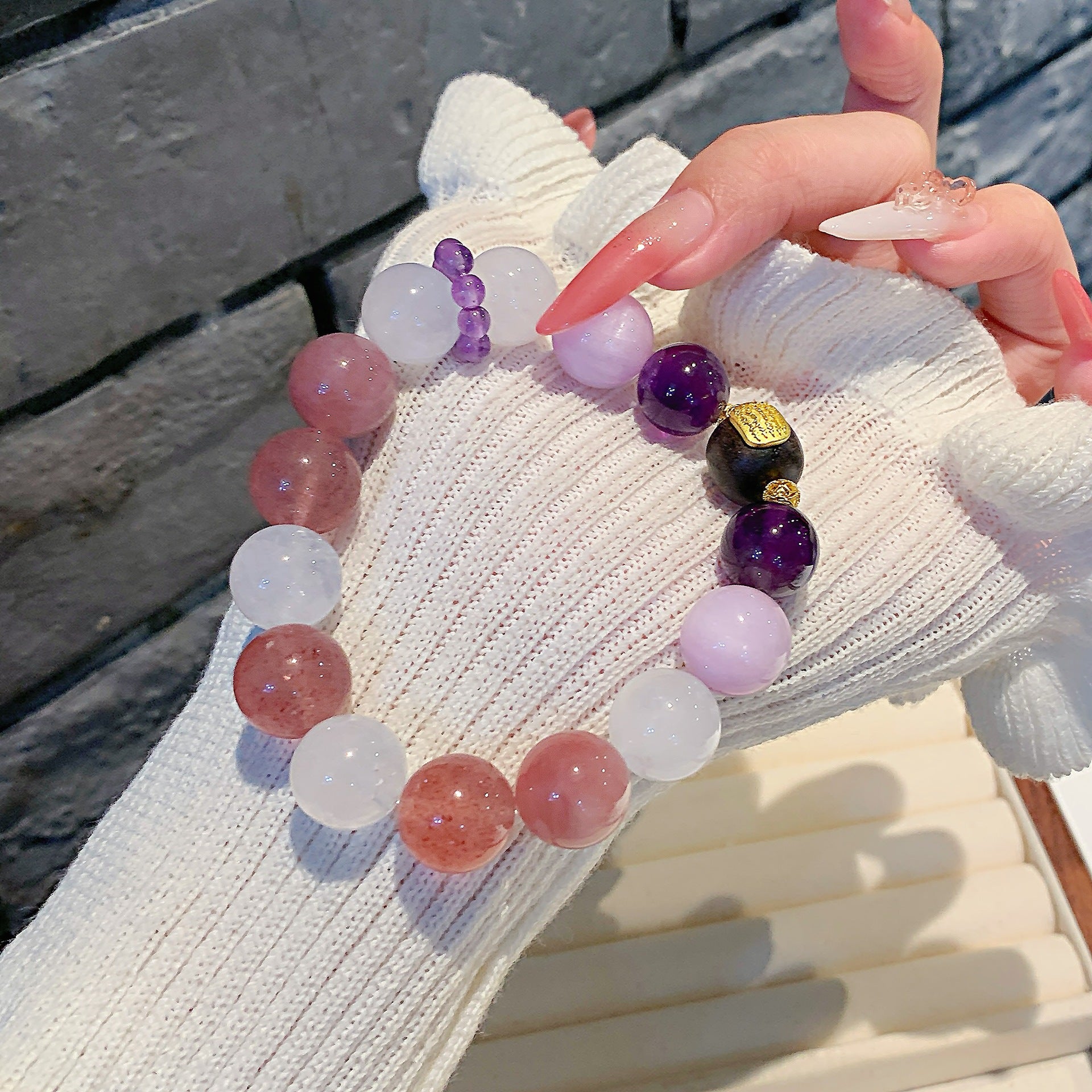 Natural Strawberry Crystal Bracelet Fashion Design Bracelet TikTok Live Supply Hot-Selling Bracelet Wholesale