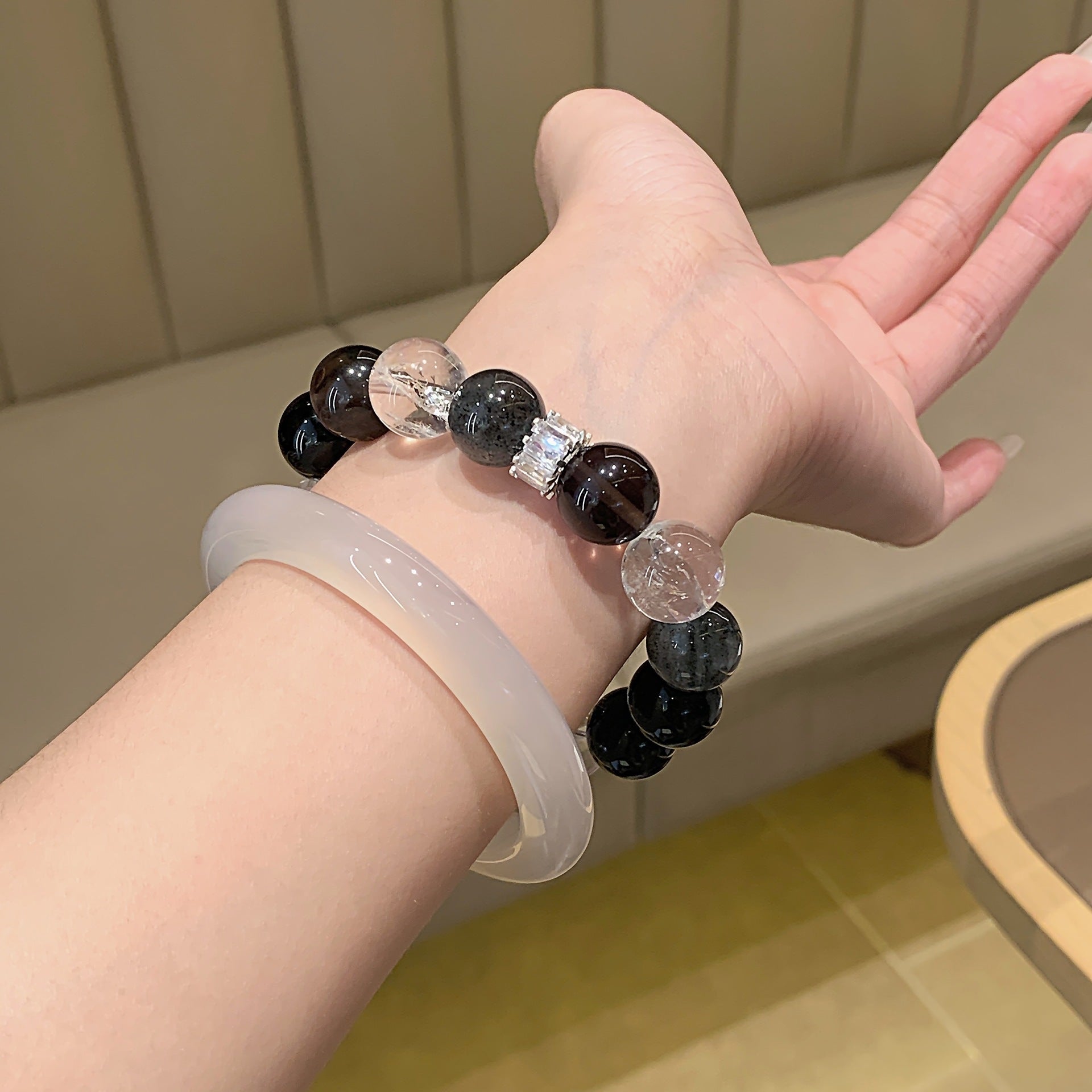 Natural Crystal Bracelet Tea Obsidian White Crystal Black Mica Light Luxury Fashion Bracelet Ketang Crystal Factory Wholesale