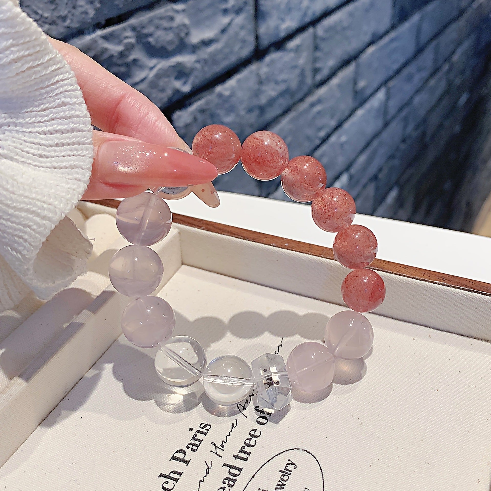 Natural Strawberry Crystal Bracelet Women's Light Luxury Sweet Niche Design Crystal Bracelet Peach Blossom Fortune Crystal Bracelet