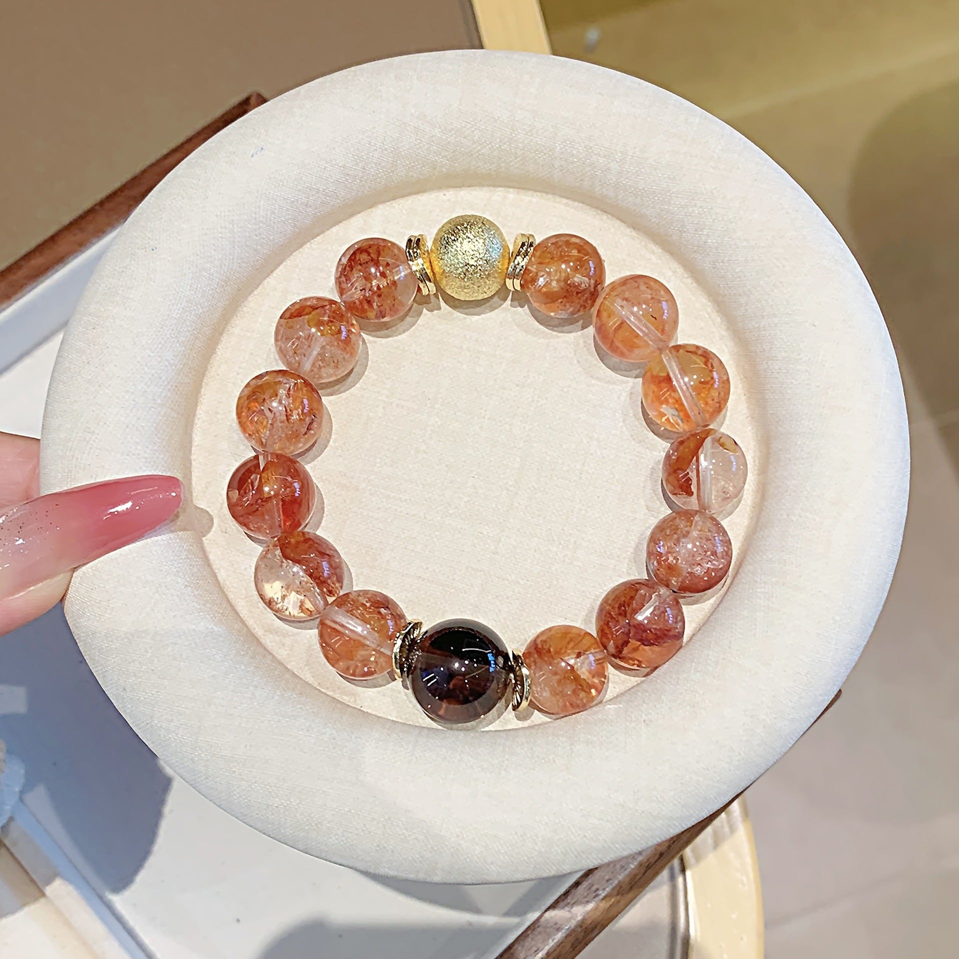 Natural Red Gum Flower Crystal Bracelet Women's Single Circle Fashion Original Design Bracelet Unique Design Crystal Bracelet