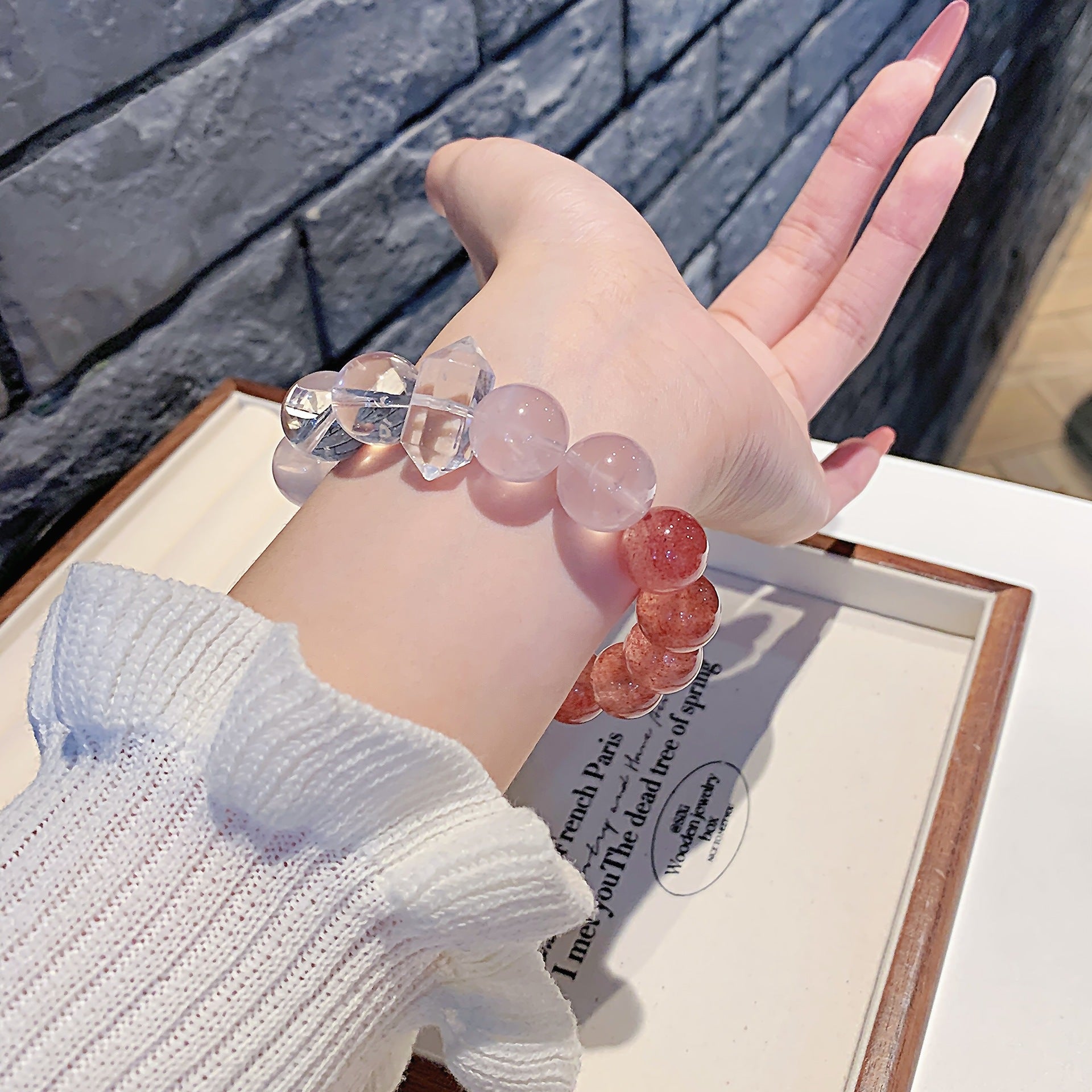 Natural Strawberry Crystal Bracelet Women's Light Luxury Sweet Niche Design Crystal Bracelet Peach Blossom Fortune Crystal Bracelet
