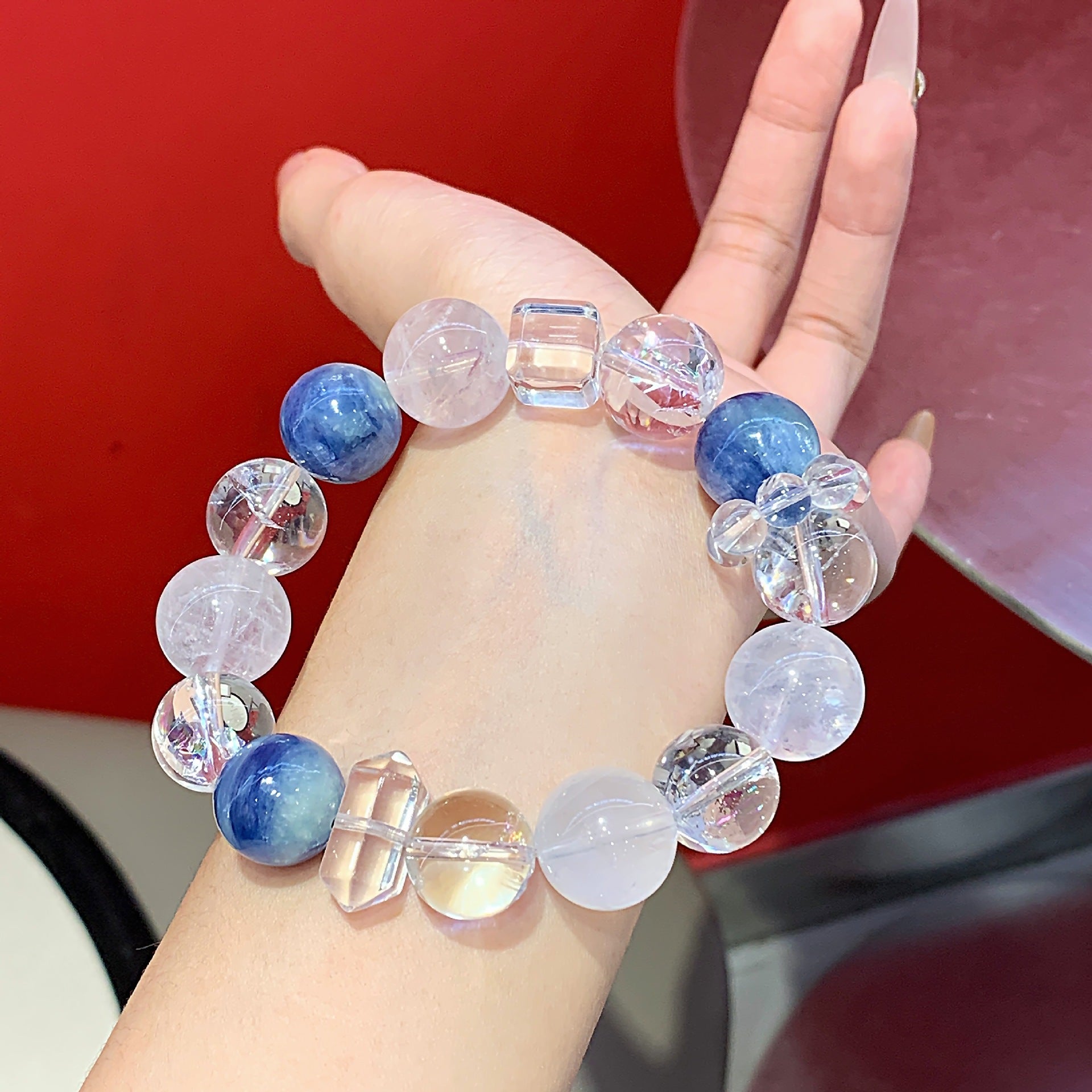 Natural Crystal Dragon Scale Blue Crystal Bracelet Fashion Original Design White Ghost Bracelet Natural Crystal Bracelet