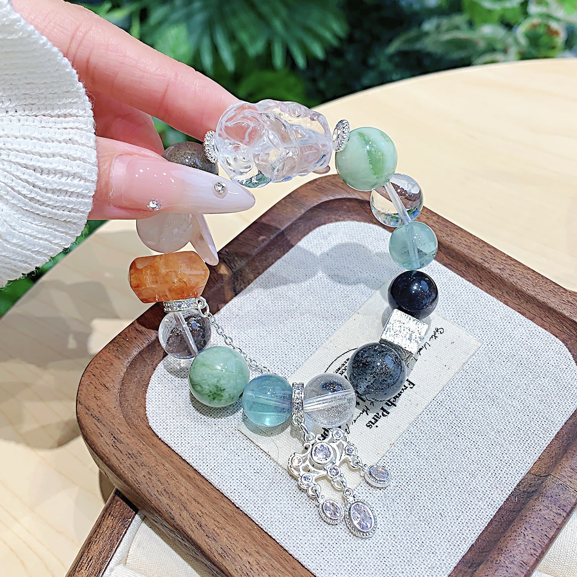 Natural Xiuyan Jade Green Grape Milk Cover White Crystal Bracelet Light Luxury High-End Niche Original Handmade Jewelry Jewelry Wholesale Factory