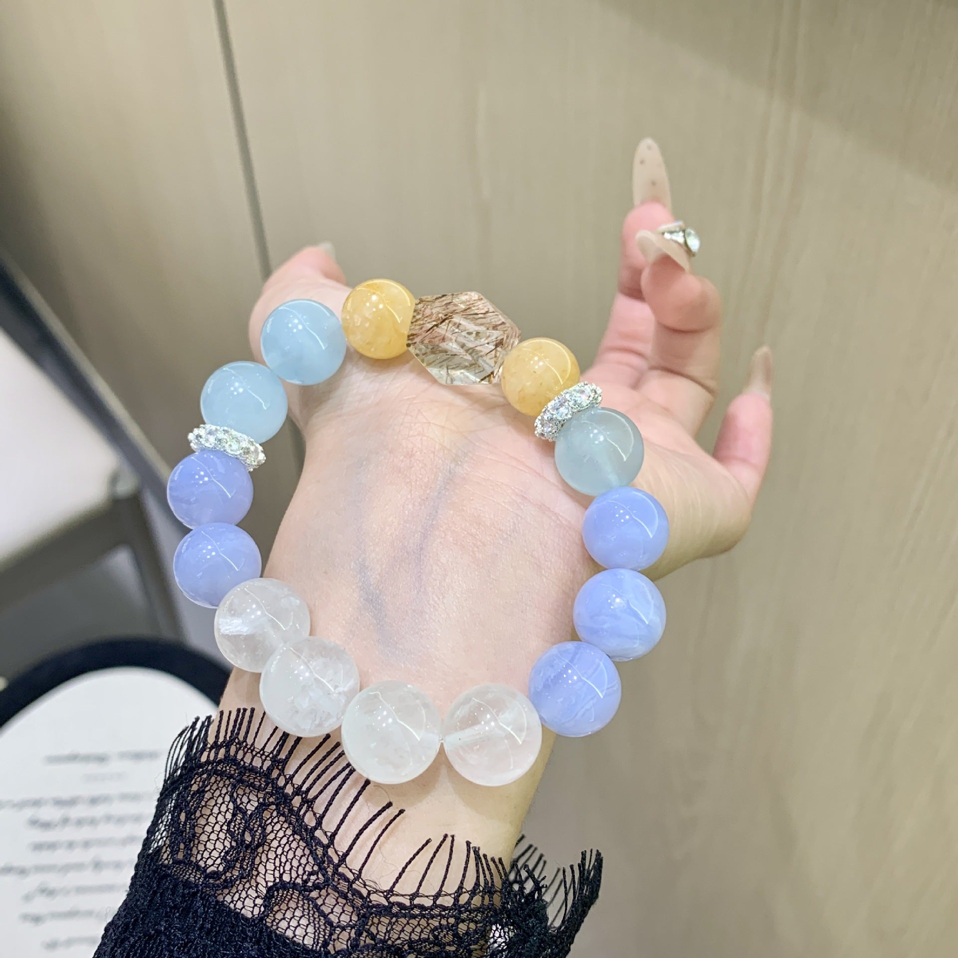 Duobao Natural Crystal Bracelet Female High-End Sweet Gentle Yellow Gum Flower Whitening and Clear Blue Vein Agate Bracelet