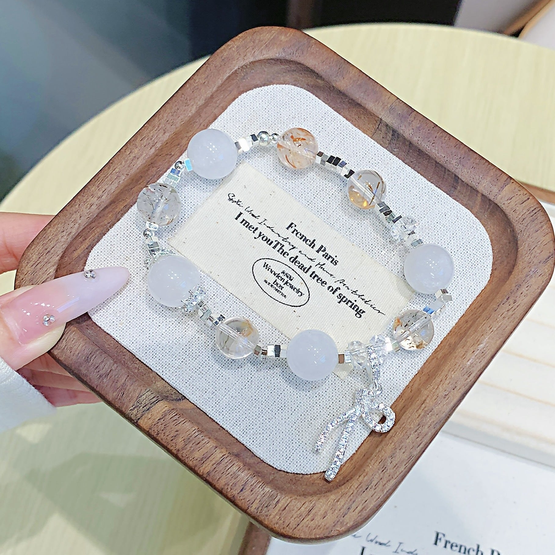 Natural Thousand Layer White Phantom Bracelet White Ghost Bracelet Round Beads DIY Fashionable and Simple Jewelry Wholesale Crystal Beads