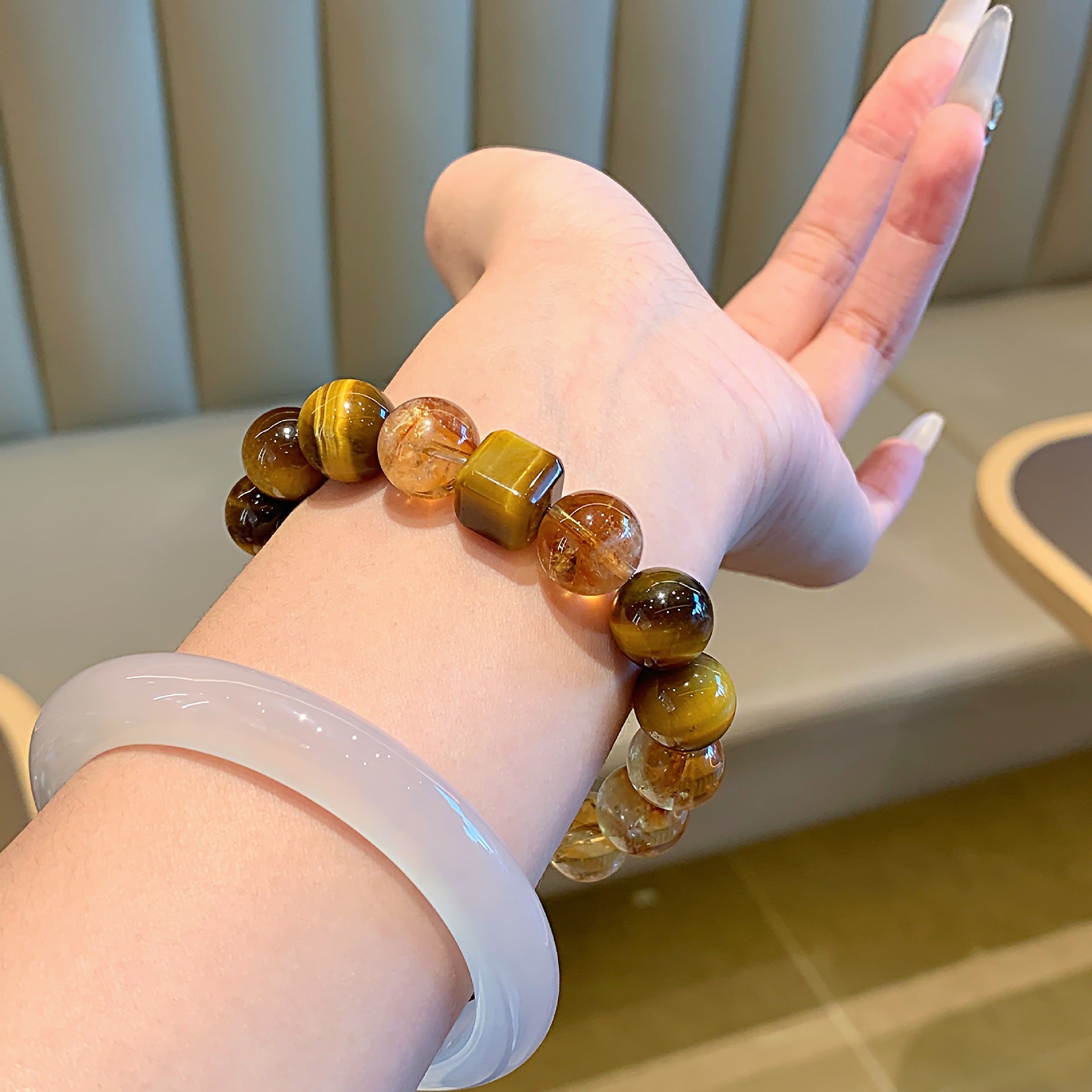 Gold foil explosion natural crystal bracelet Fortune Yellow Tiger Eye Bracelet Original Design Jewelry String Yellow Tiger Eye Bracelet